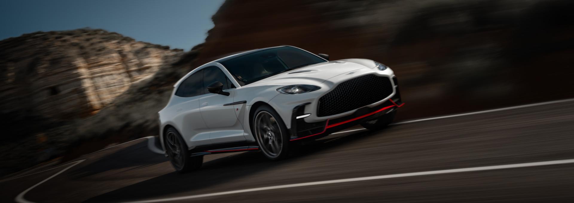 Ντεμπούτο για την νέα Aston Martin DBX S
