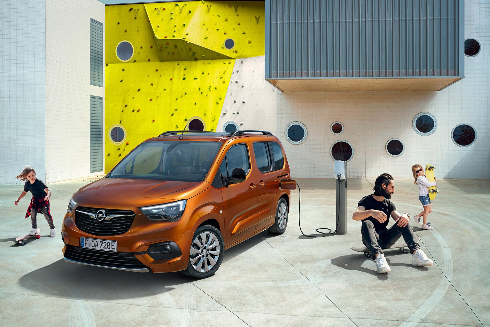 Η Opel συνεχίζει το Black Friday