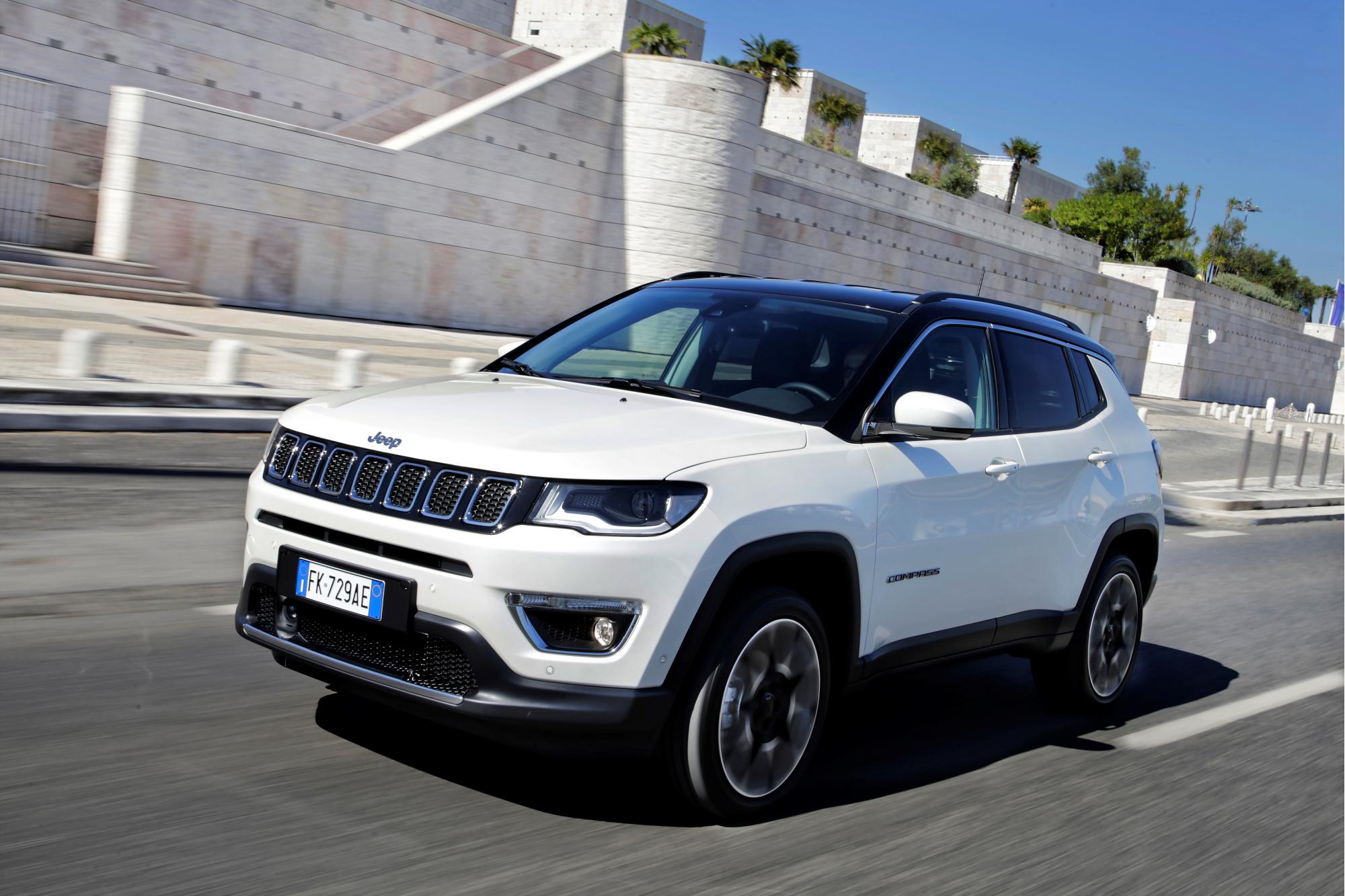 Jeep Compass με family bonus
