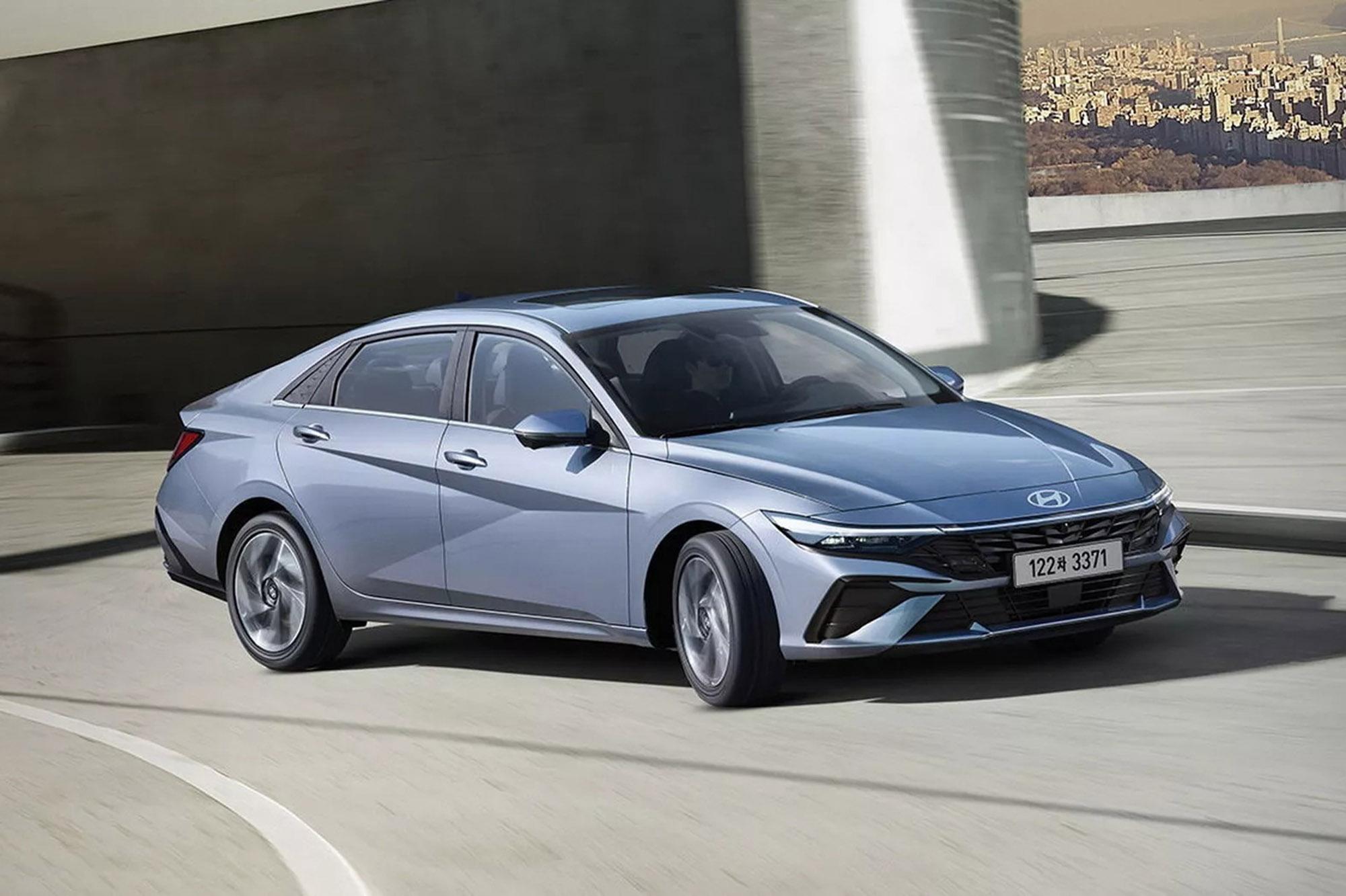 Αυτό είναι το ανανεωμένο Hyundai Elantra