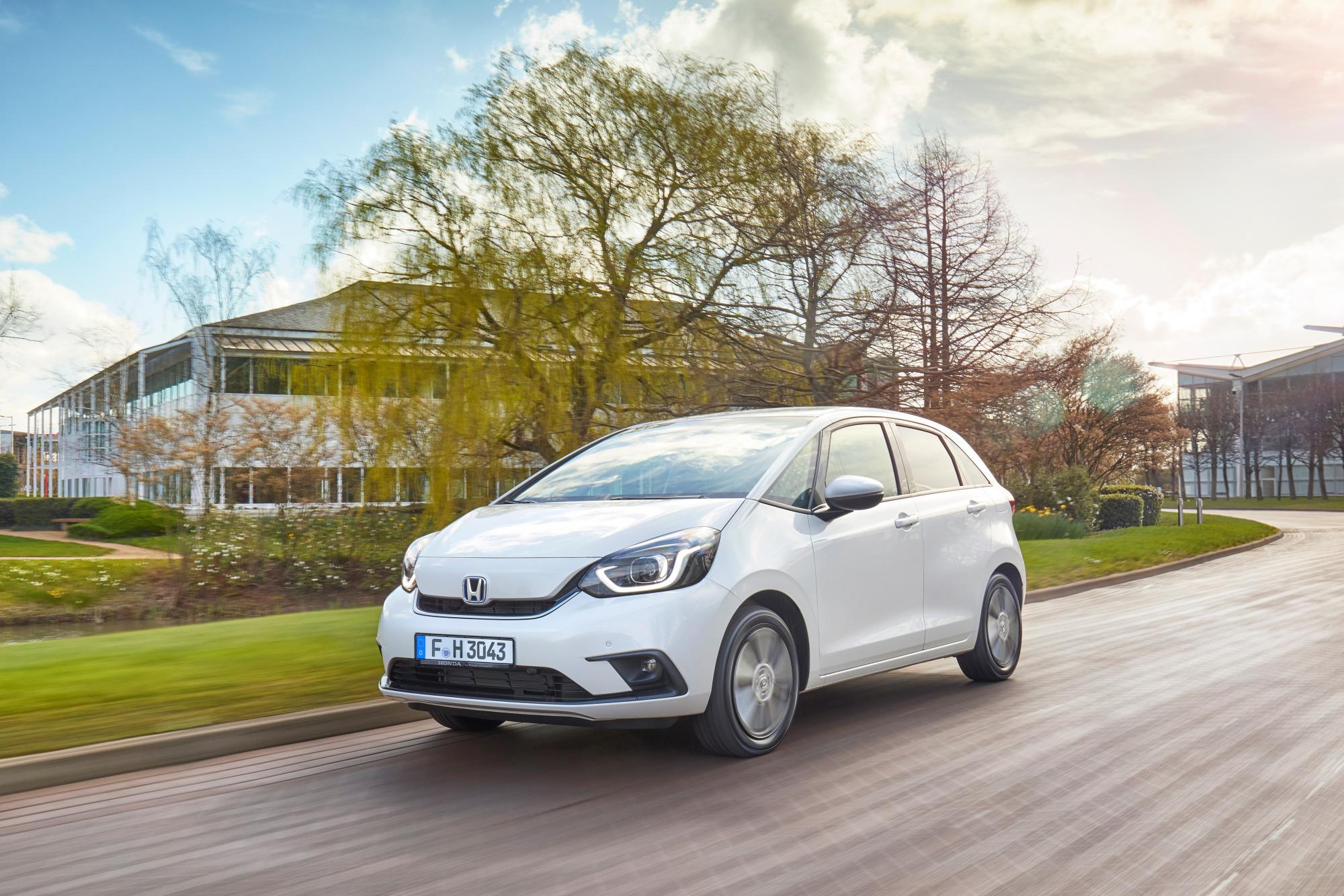 Νέο Honda Jazz E:HEV