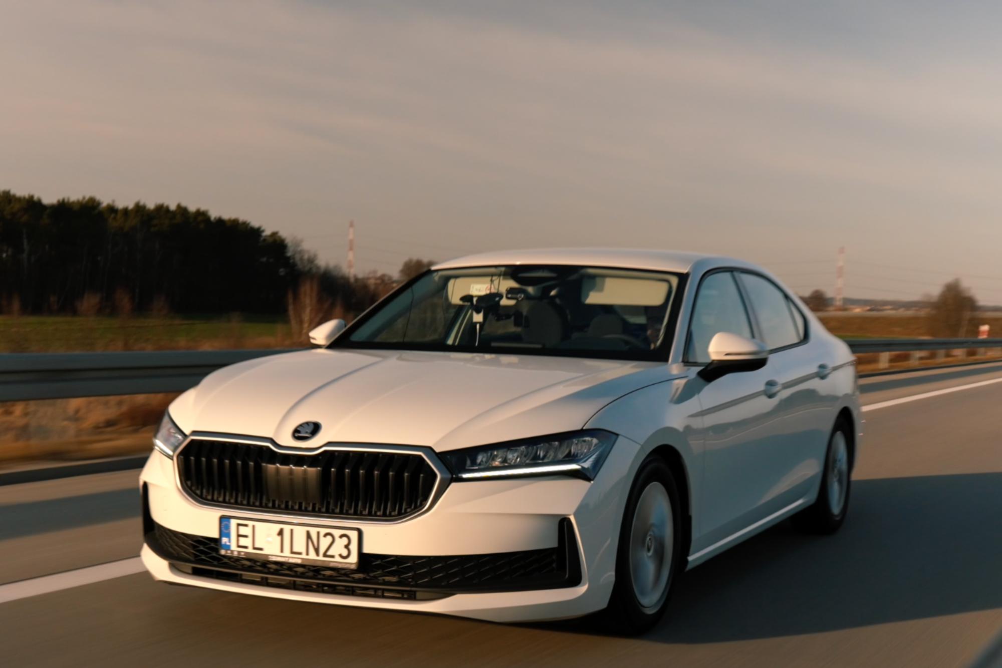 Νέο ρεκόρ αυτονομίας για το Skoda Superb diesel