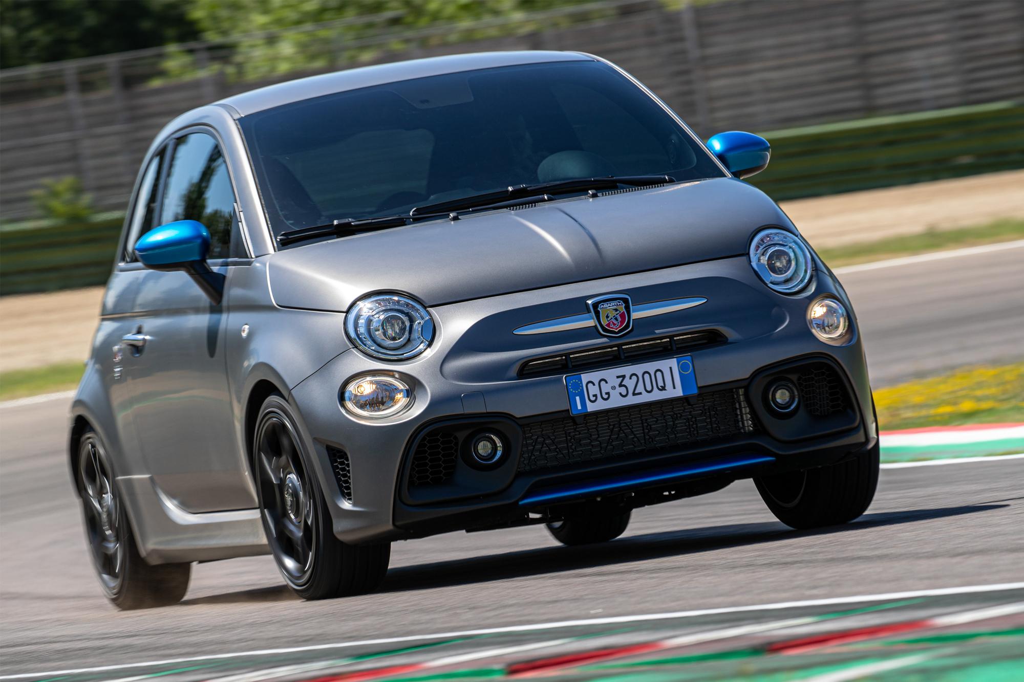 Η Abarth κατακτά την πρώτη θέση στα Best Cars