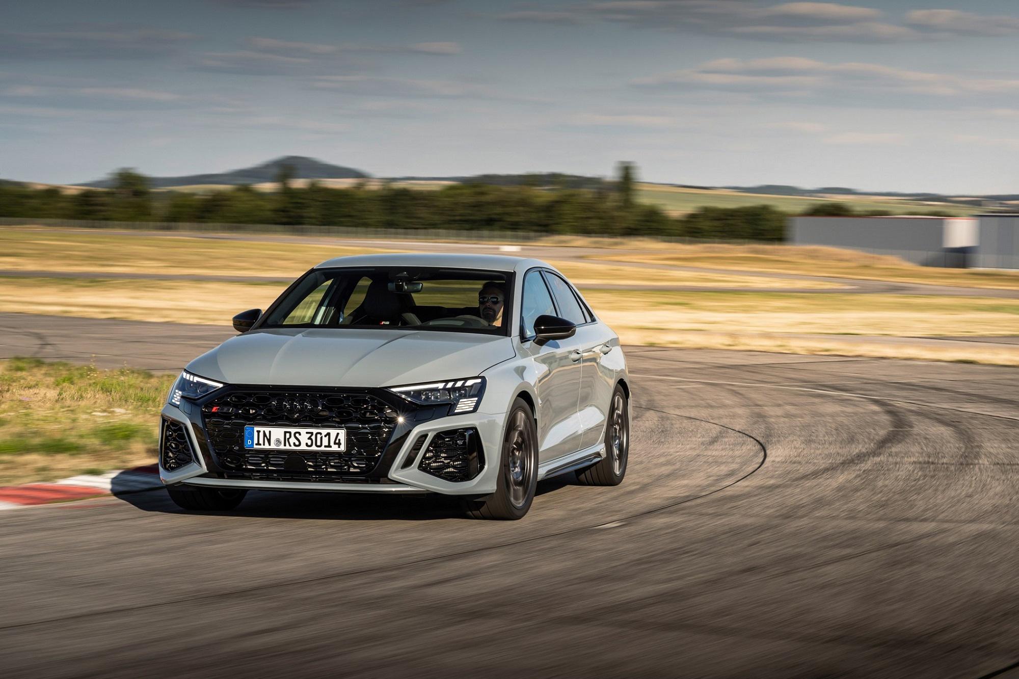 Audi: Το νέο Audi RS 3 Performance Edition