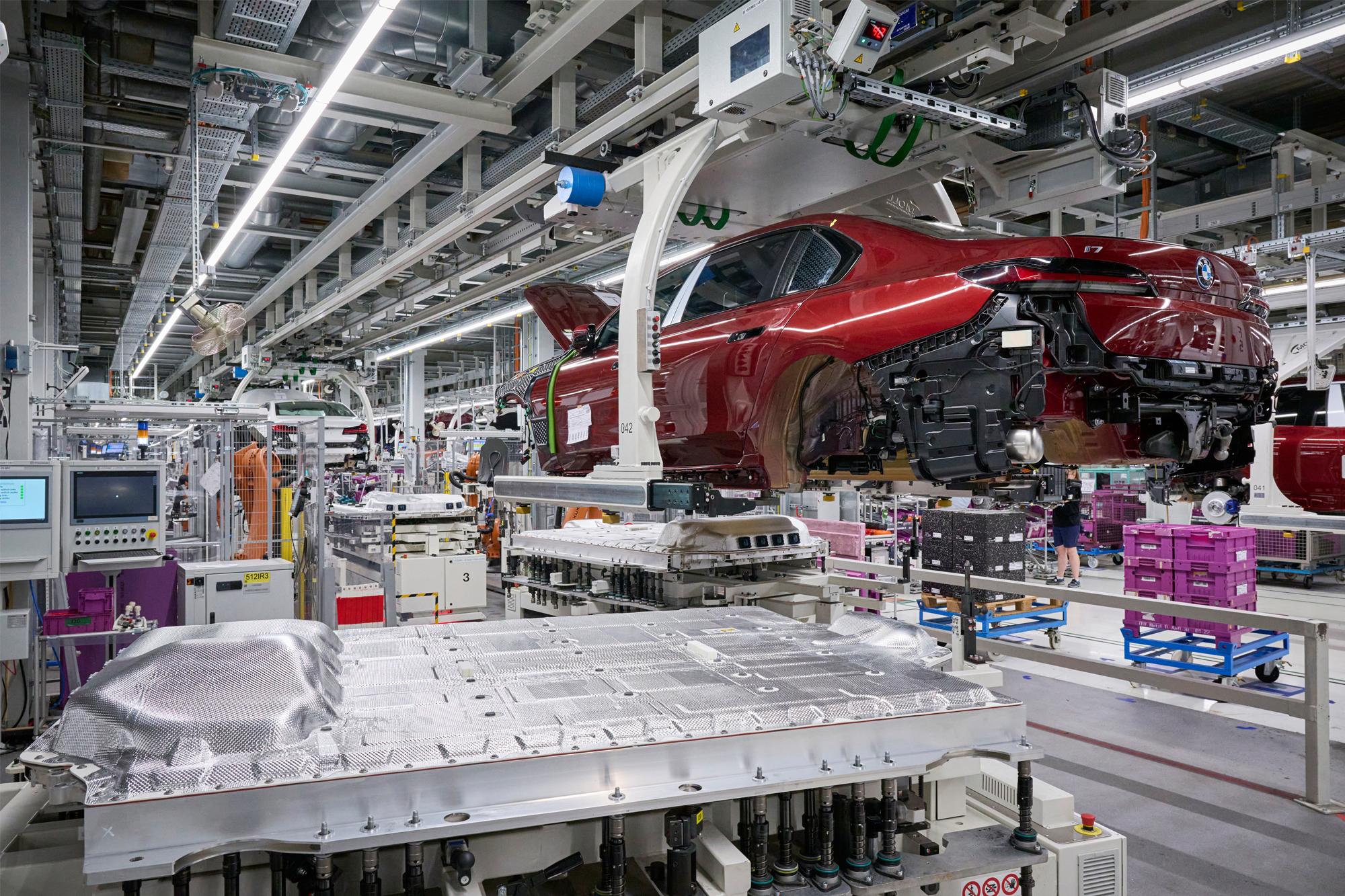 BMW: Ξεκίνησε η παραγωγή της Σειράς 7