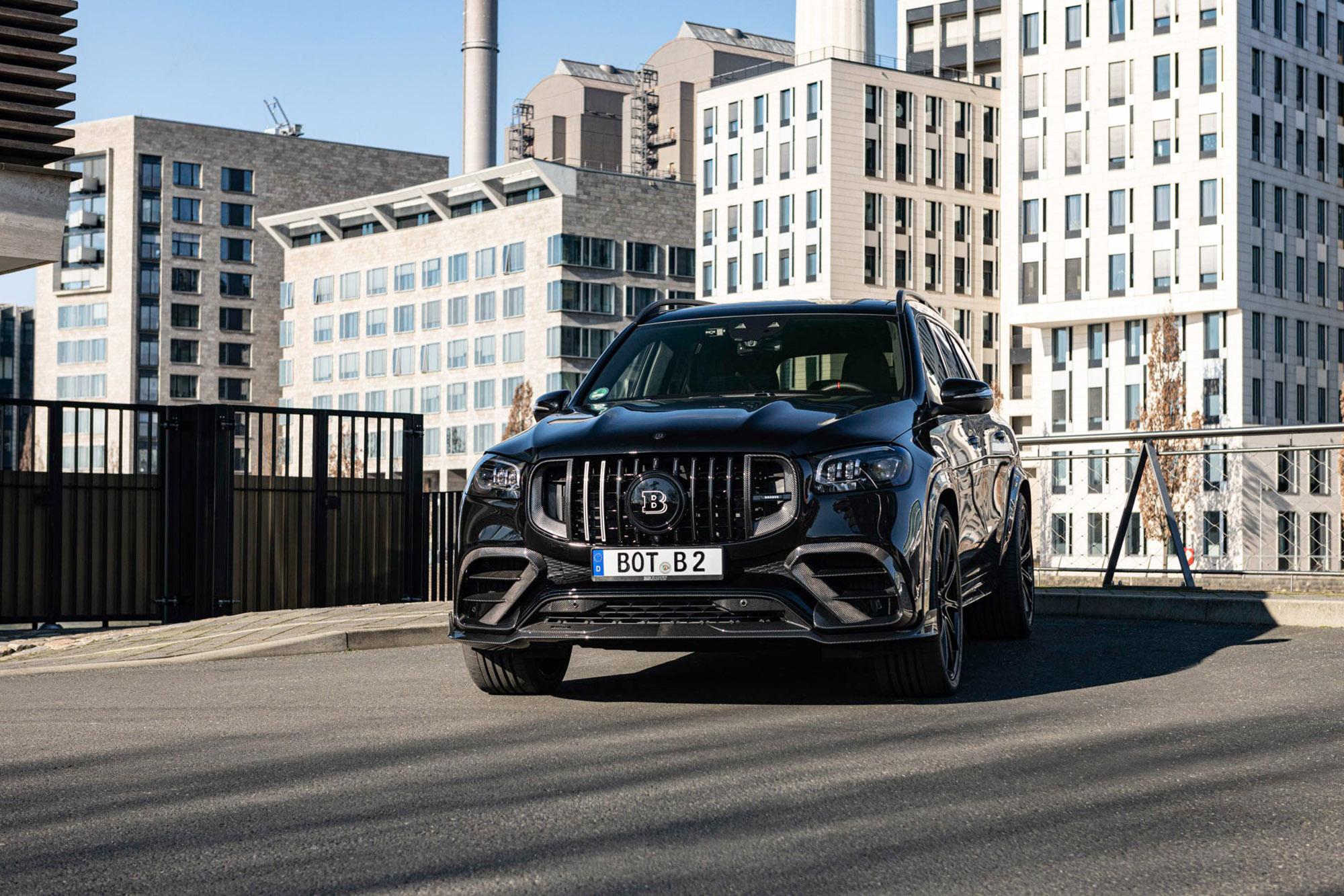 Brabus 900 Superblack: Όταν η πολυτέλεια γίνεται… ανάγκη