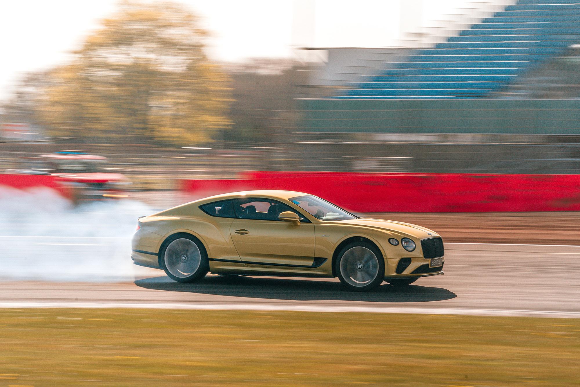 Η Bentley σταματά τον W12 κινητήρα