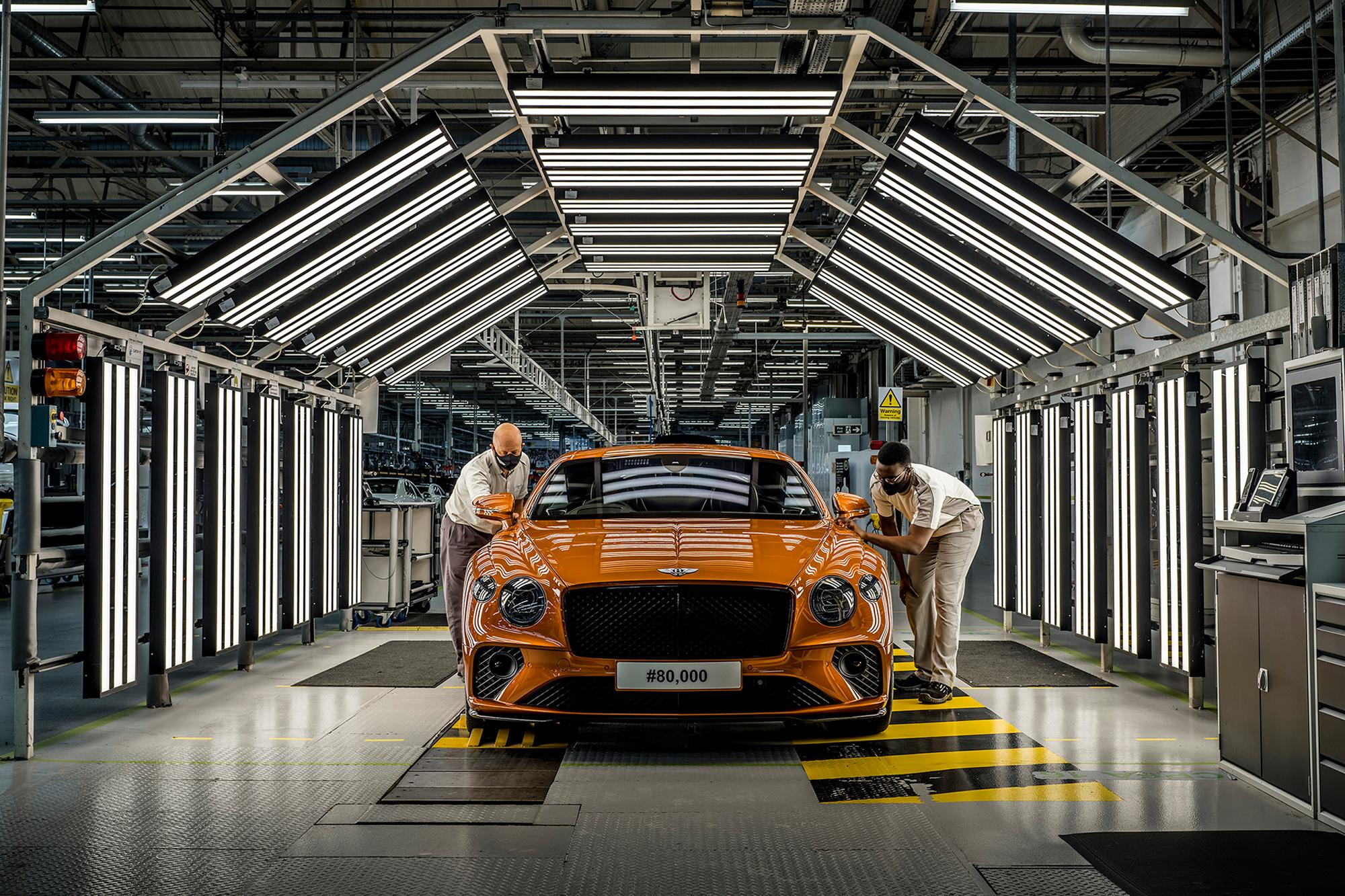 Η Bentley γιορτάζει την παράγωγη 80.000 Continental GT