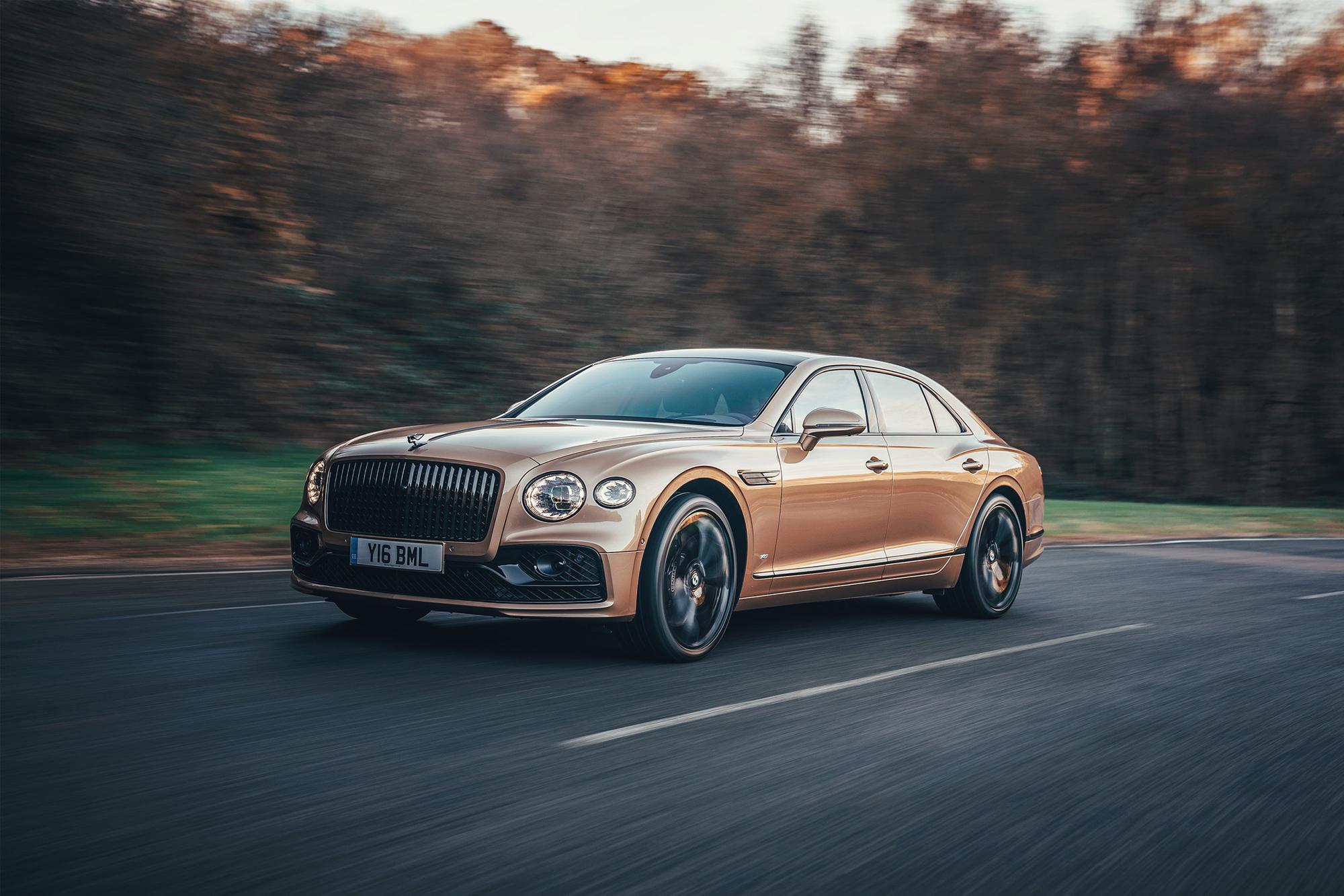 Ο προηγμένος V8 κινητήρας της νεας Flying Spur