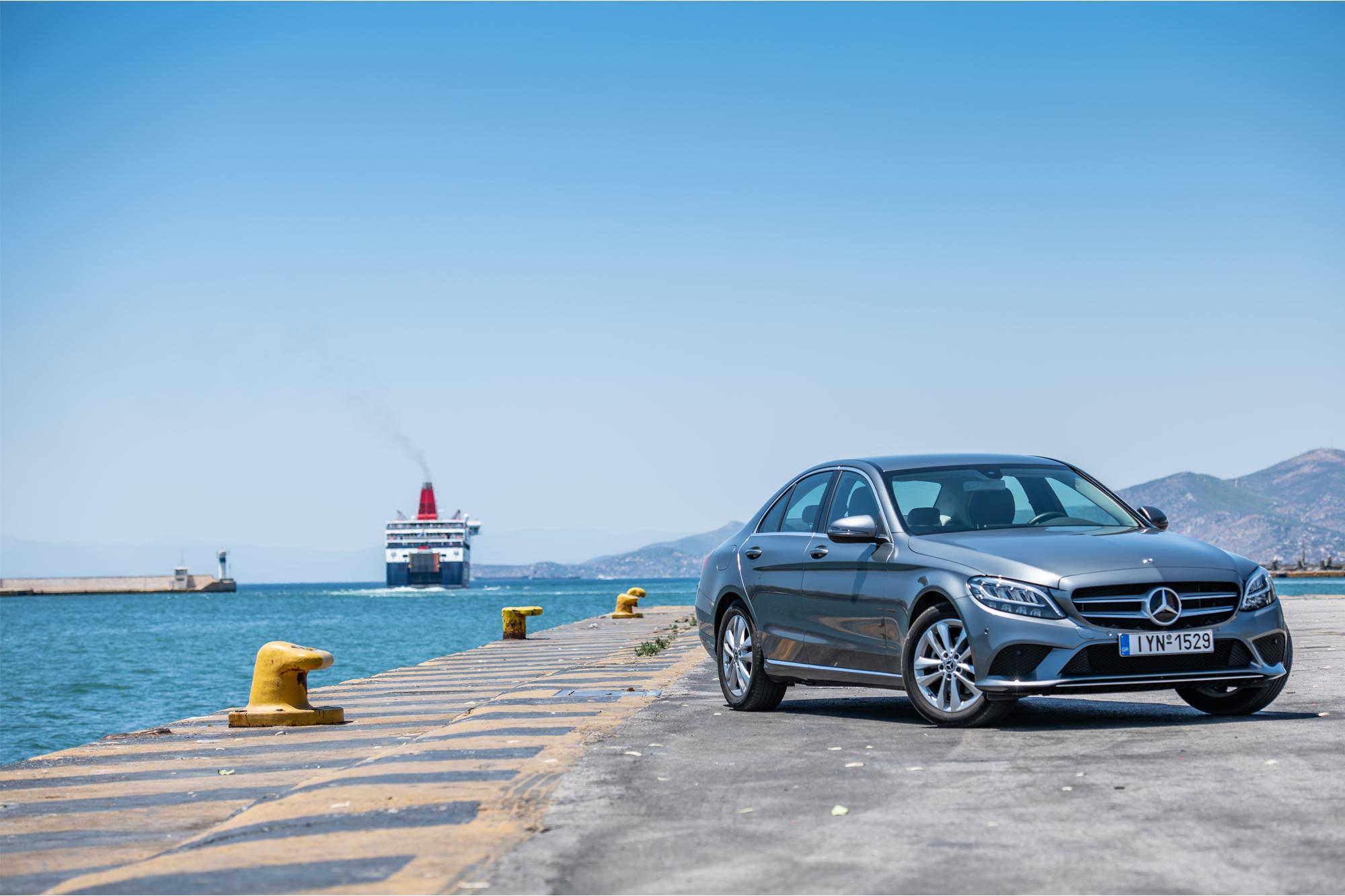 Mercedes-Benz C180 9G-Tronic 156Ps