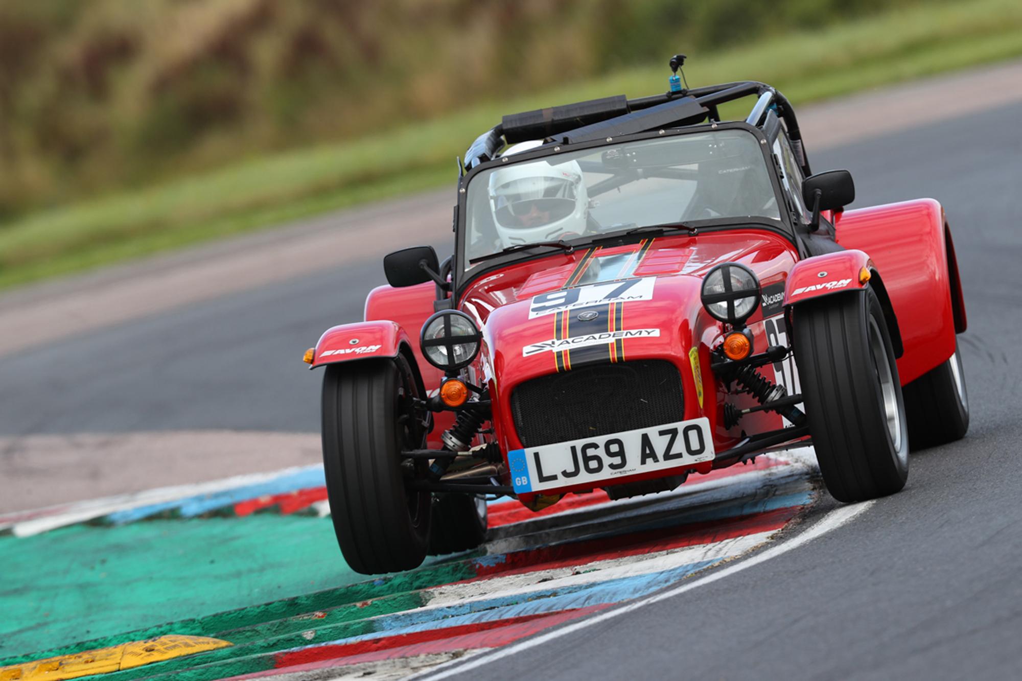 H VT Holdings εξαγόρασε την Caterham