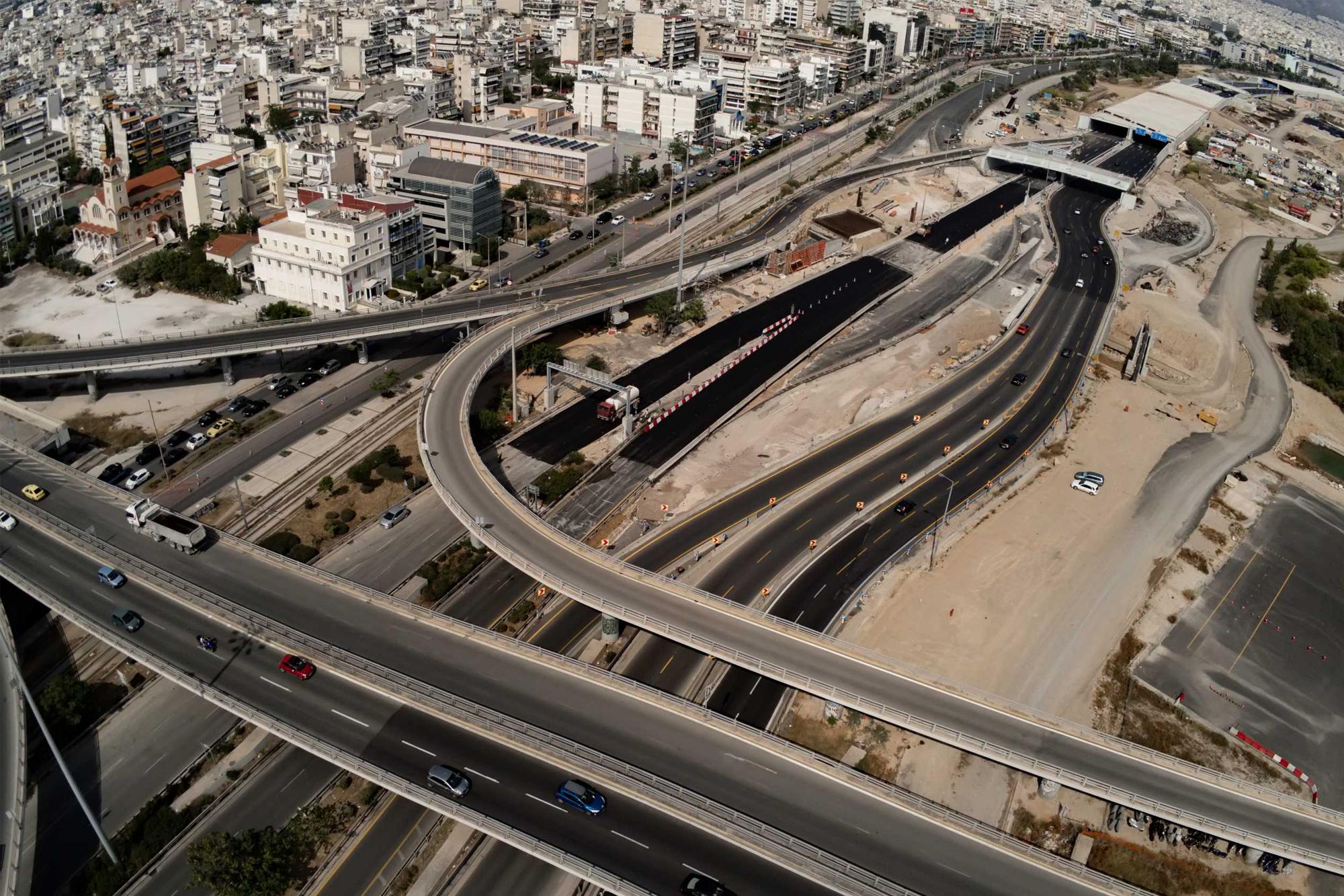 Διακοπή κυκλοφορίας στη Λεωφόρο Ποσειδώνος