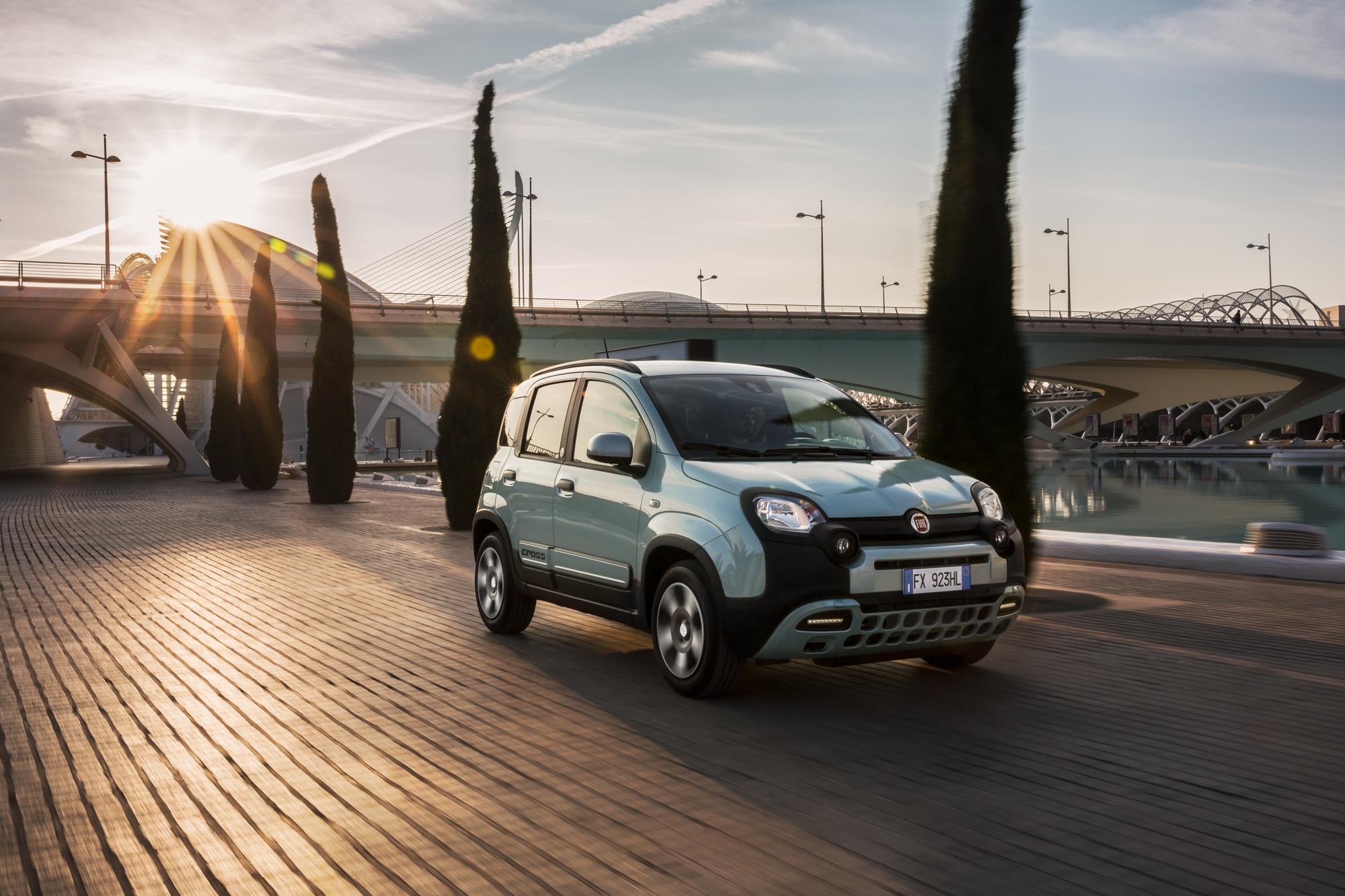 Νέο Fiat Panda Easy Hybrid