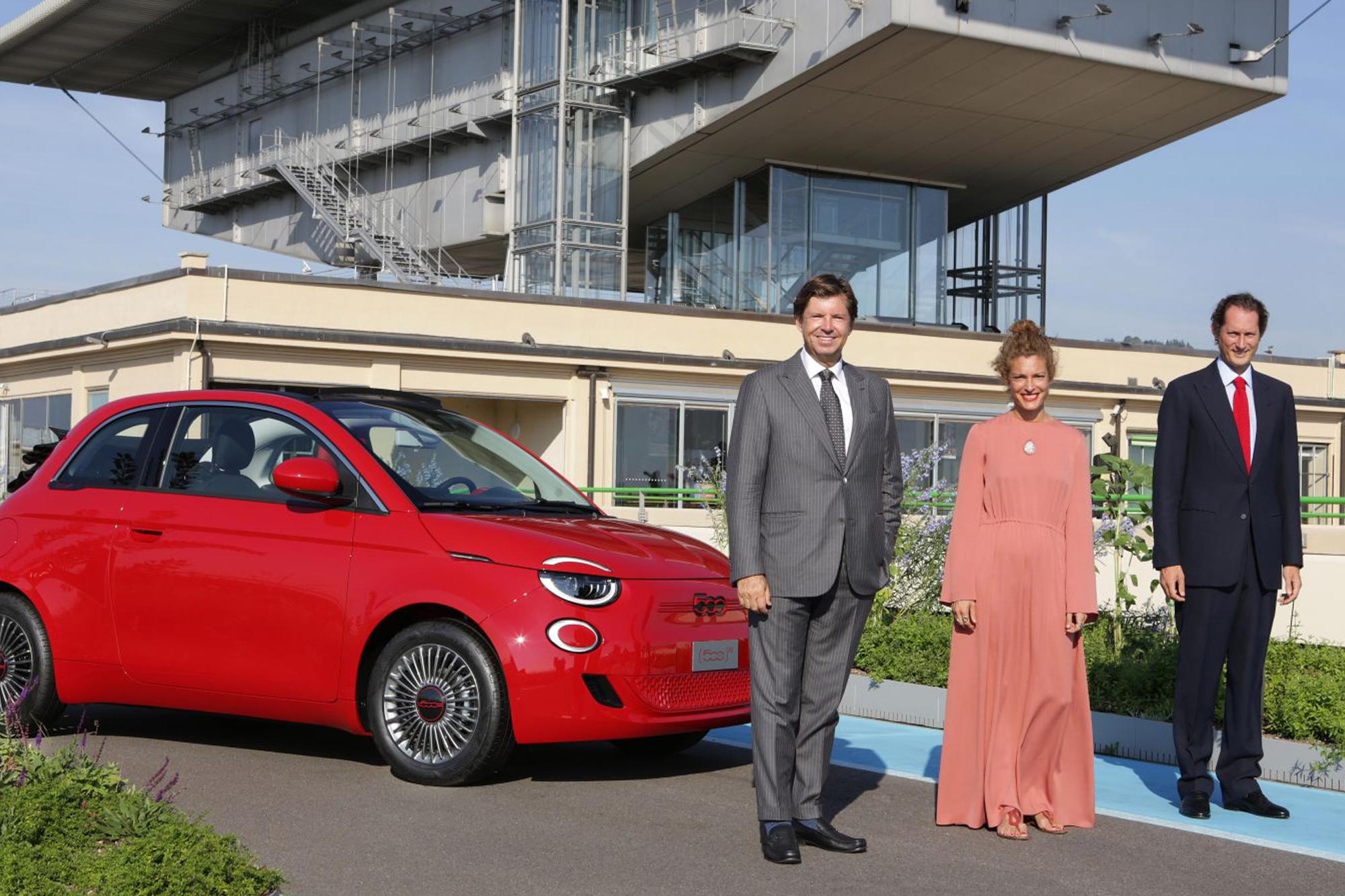 H FIAT συνεργάζεται με την RED