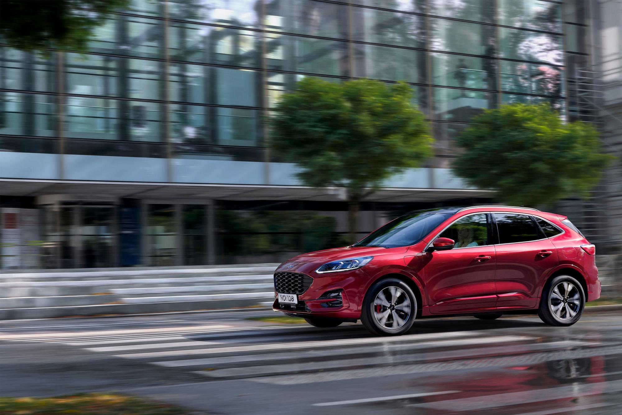 Πρώτο σε πωλήσεις το Kuga Plug-in Hybrid
