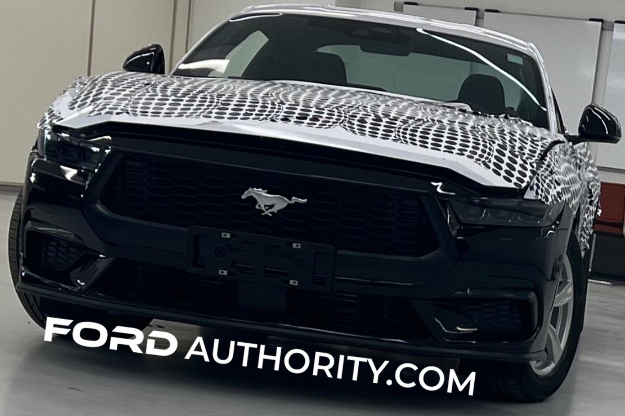 Spyshots: Ford Mustang MY23