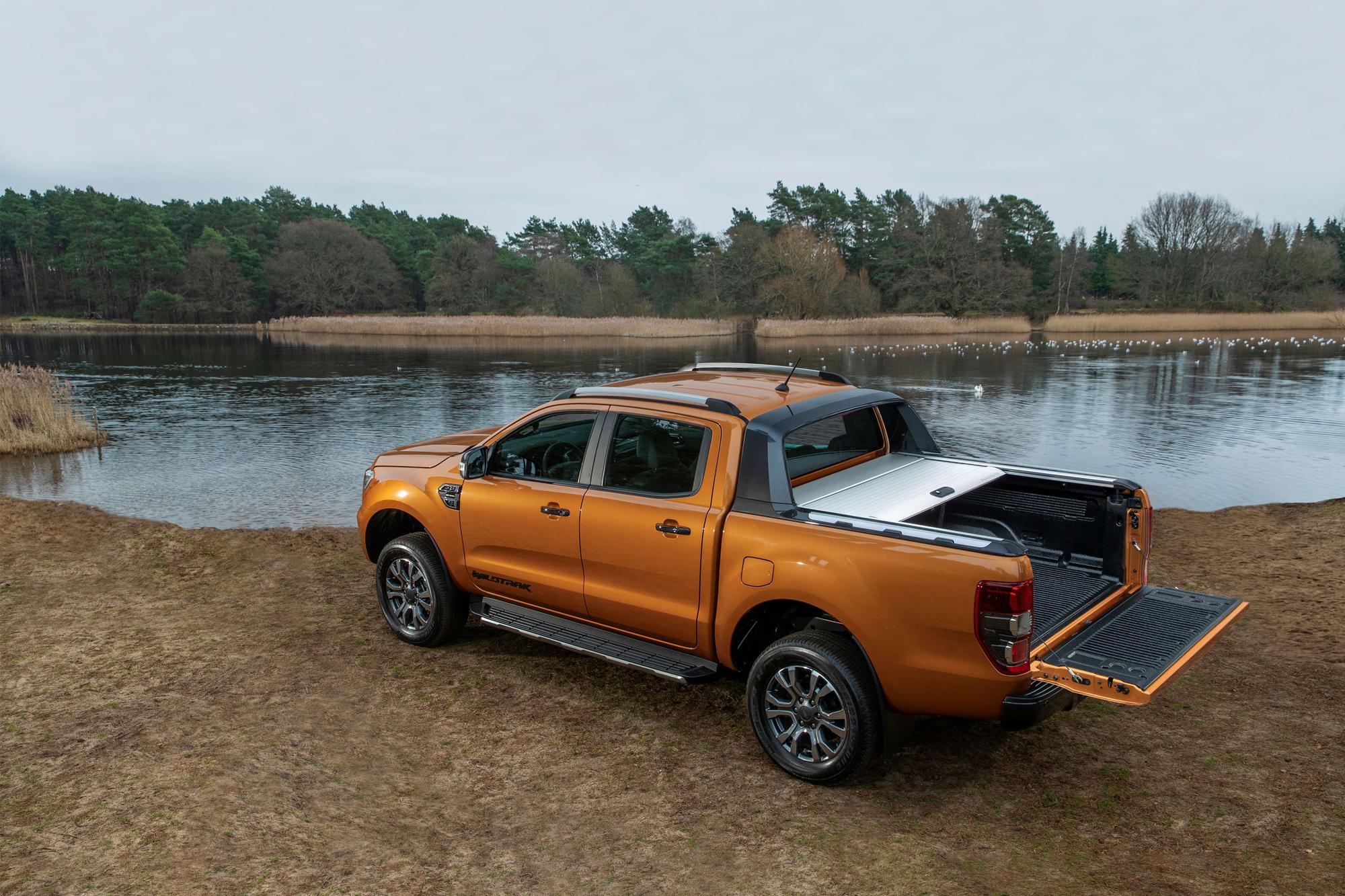 Πρώτη σε πωλήσεις η Ford στα LCV