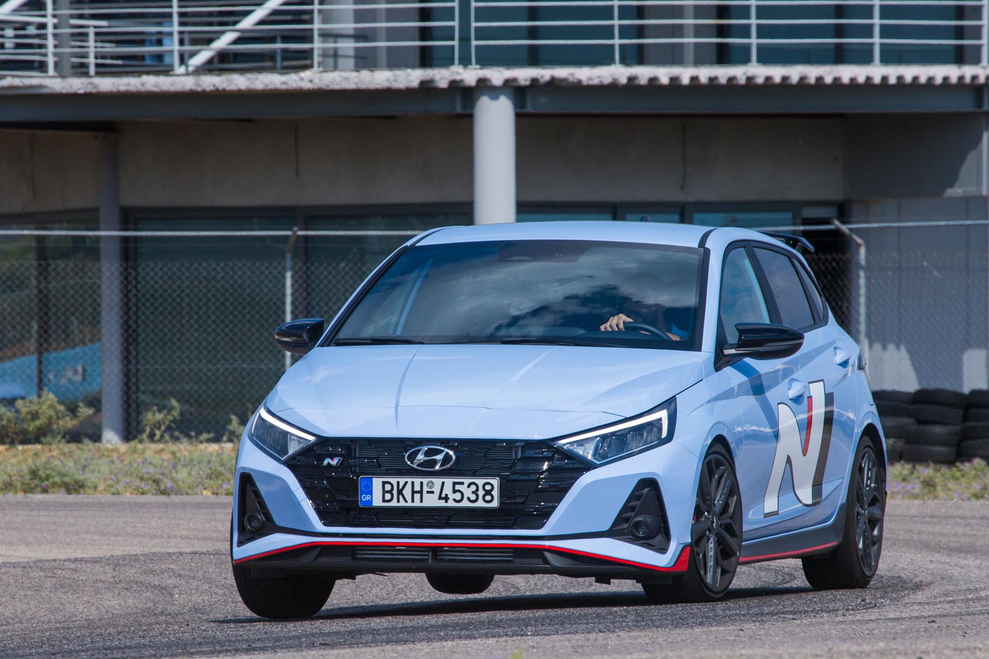 Οδηγούμε τα νέα Hyundai i20 N, i30 N facelift και Kona N (+Τιμές)