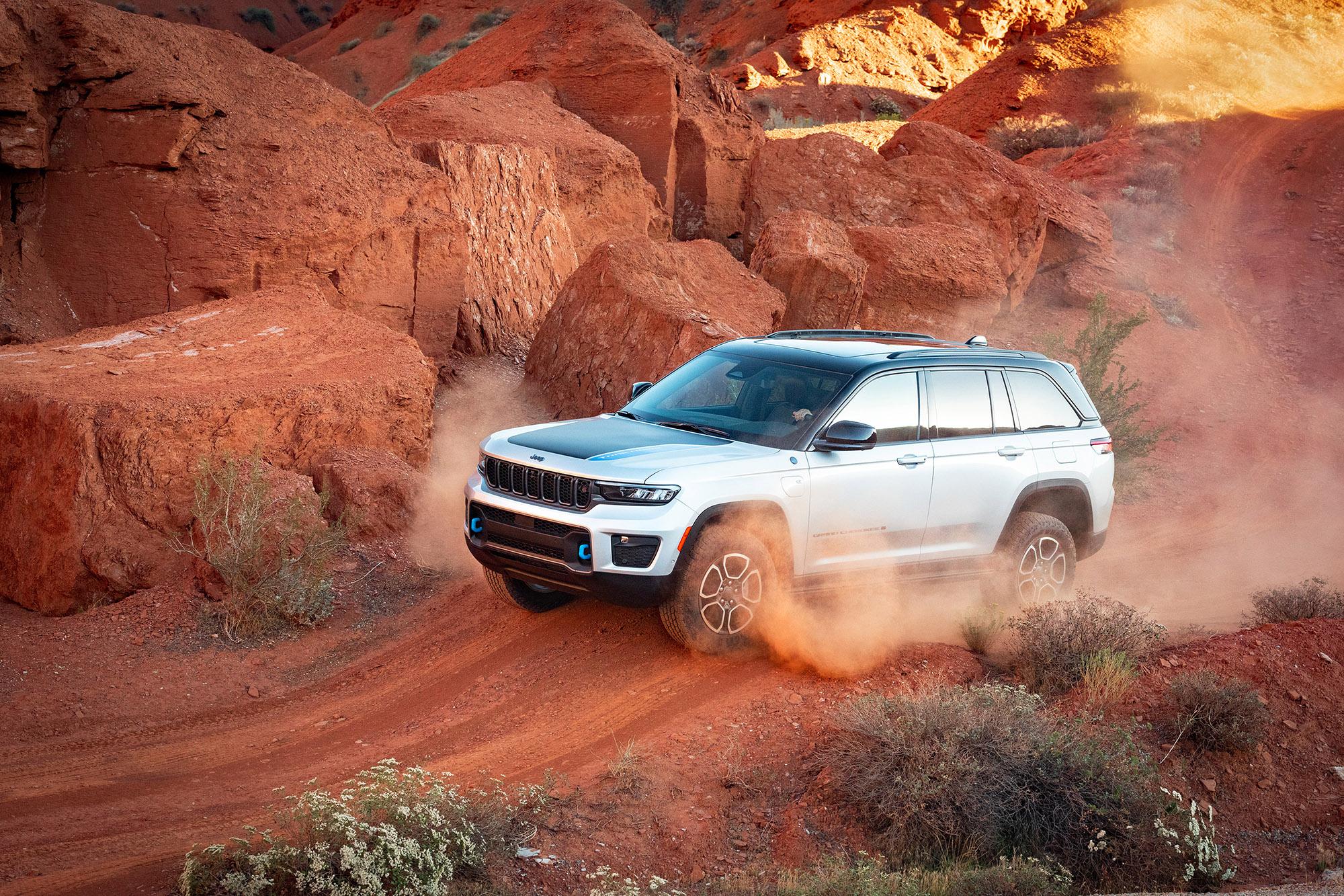 Jeep Grand Cherokee 4xe: Το πιο «πράσινο» 4x4 αυτοκίνητο στις Η.Π.Α