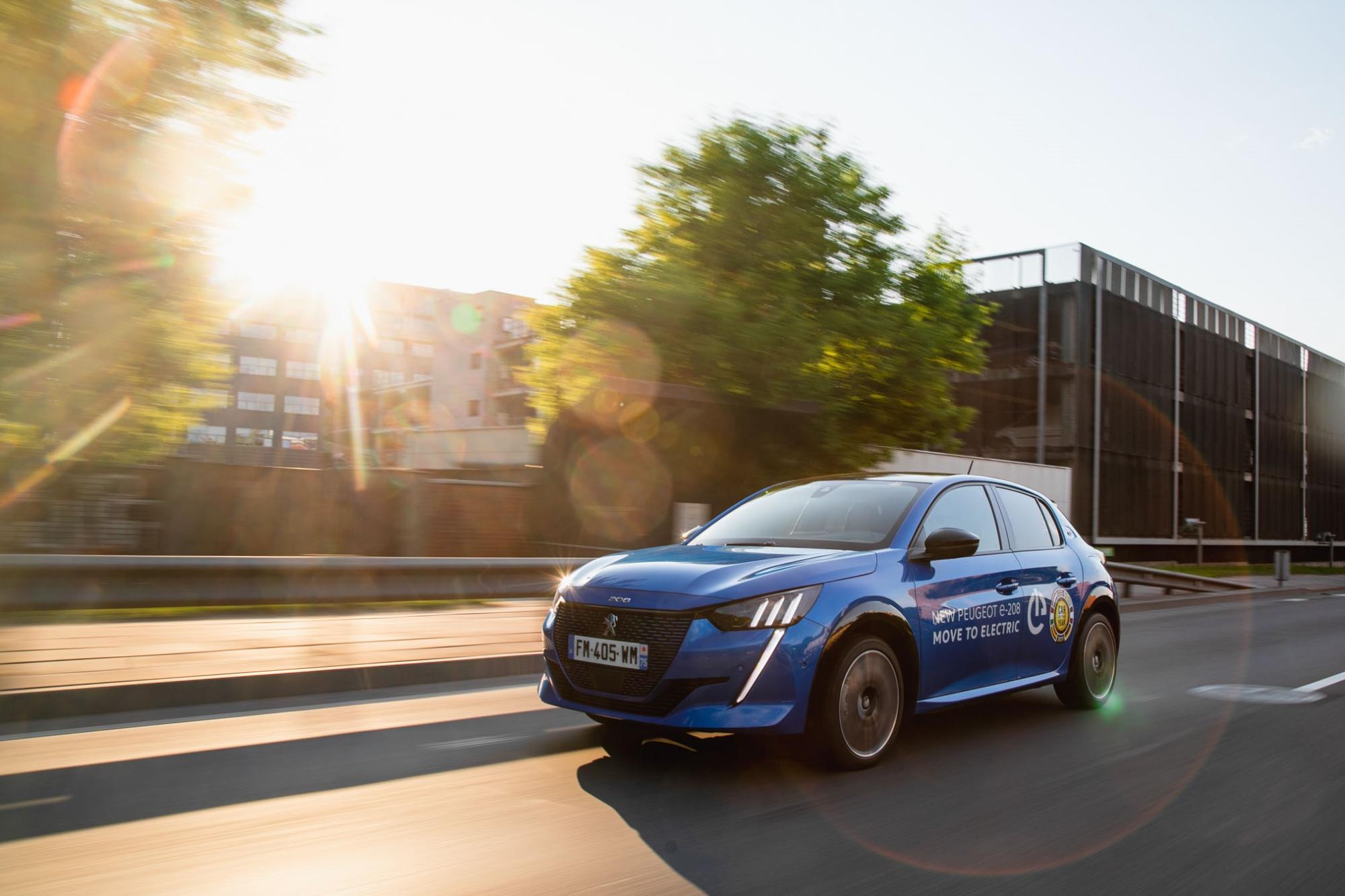 Το Peugeot e-208 αναδείχθηκε «Ηλεκτρικό Αυτοκίνητο της Χρονιάς»