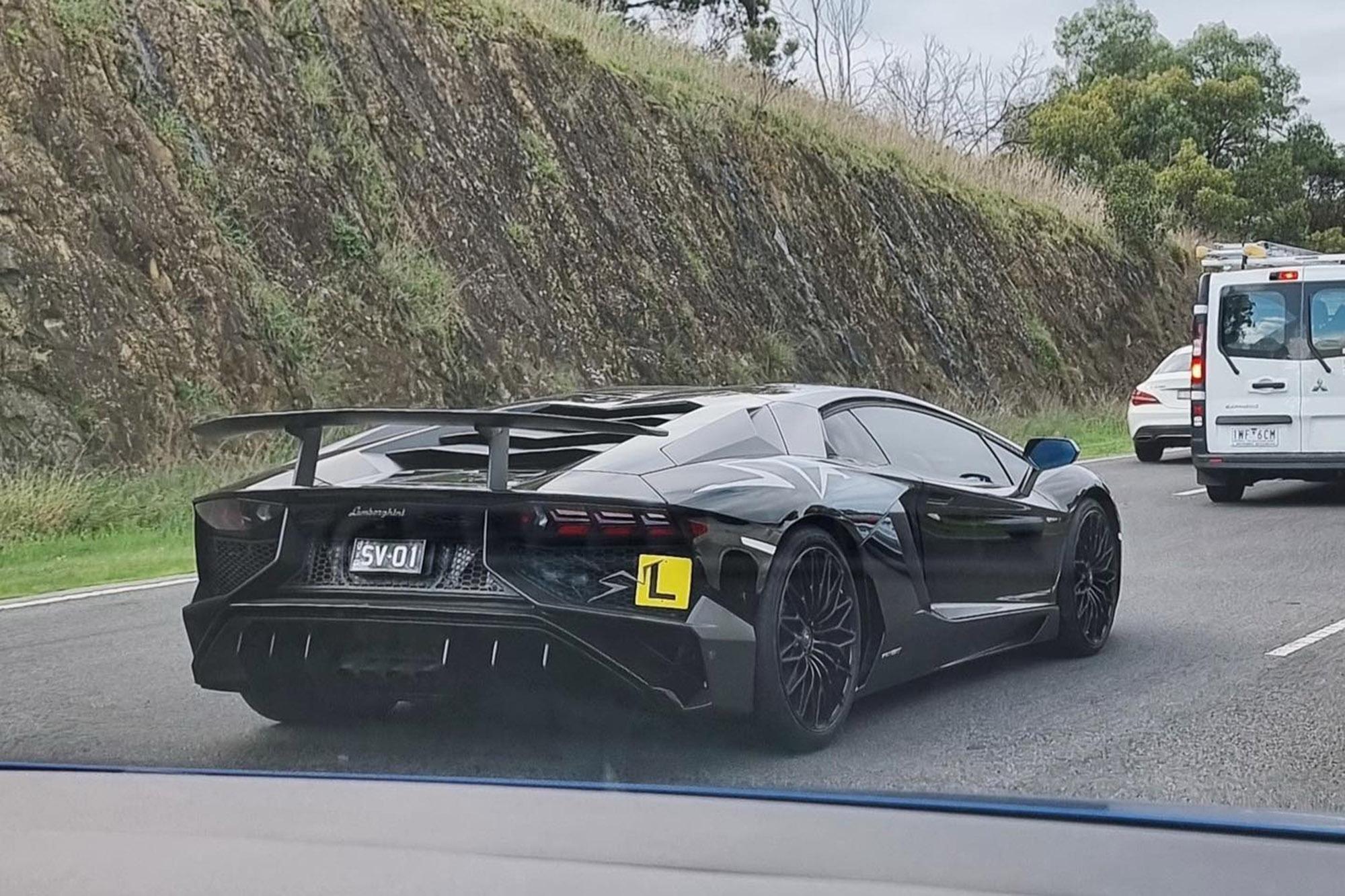 Νέος οδηγός με… Lamborghini Aventador SVJ