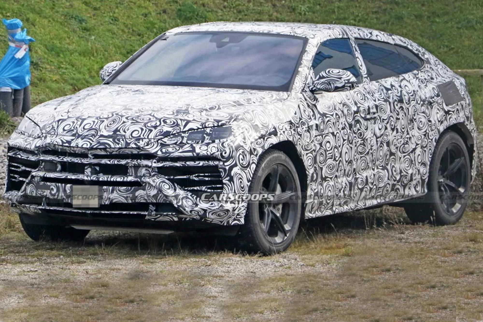Spyshots: Lamborghini Urus PHEV