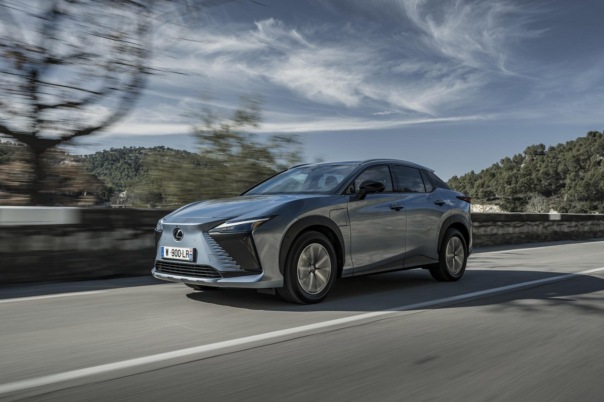 Συνεργασία Yokohama και Lexus
