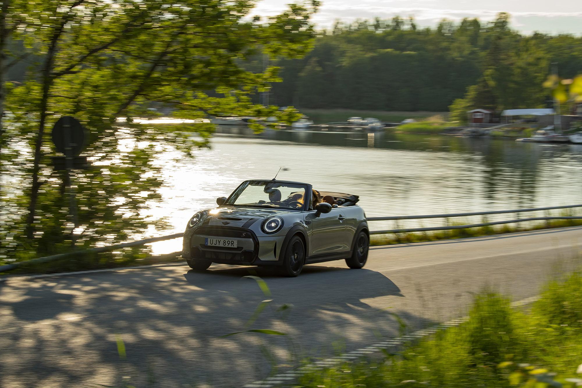 Ταξίδι στη Σουηδία με ένα MINI Cabrio