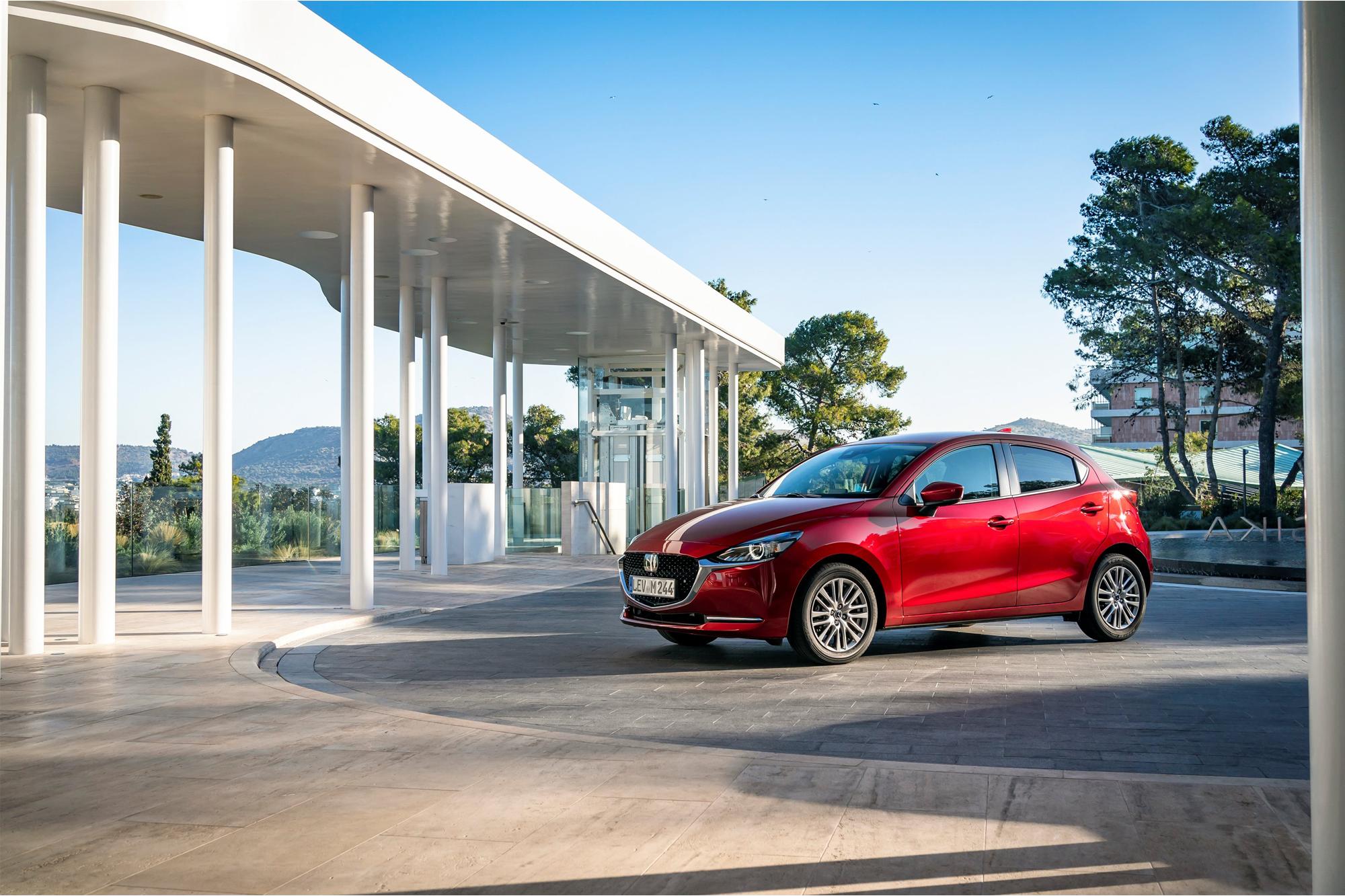 80 χρόνια compact μοντέλων Mazda