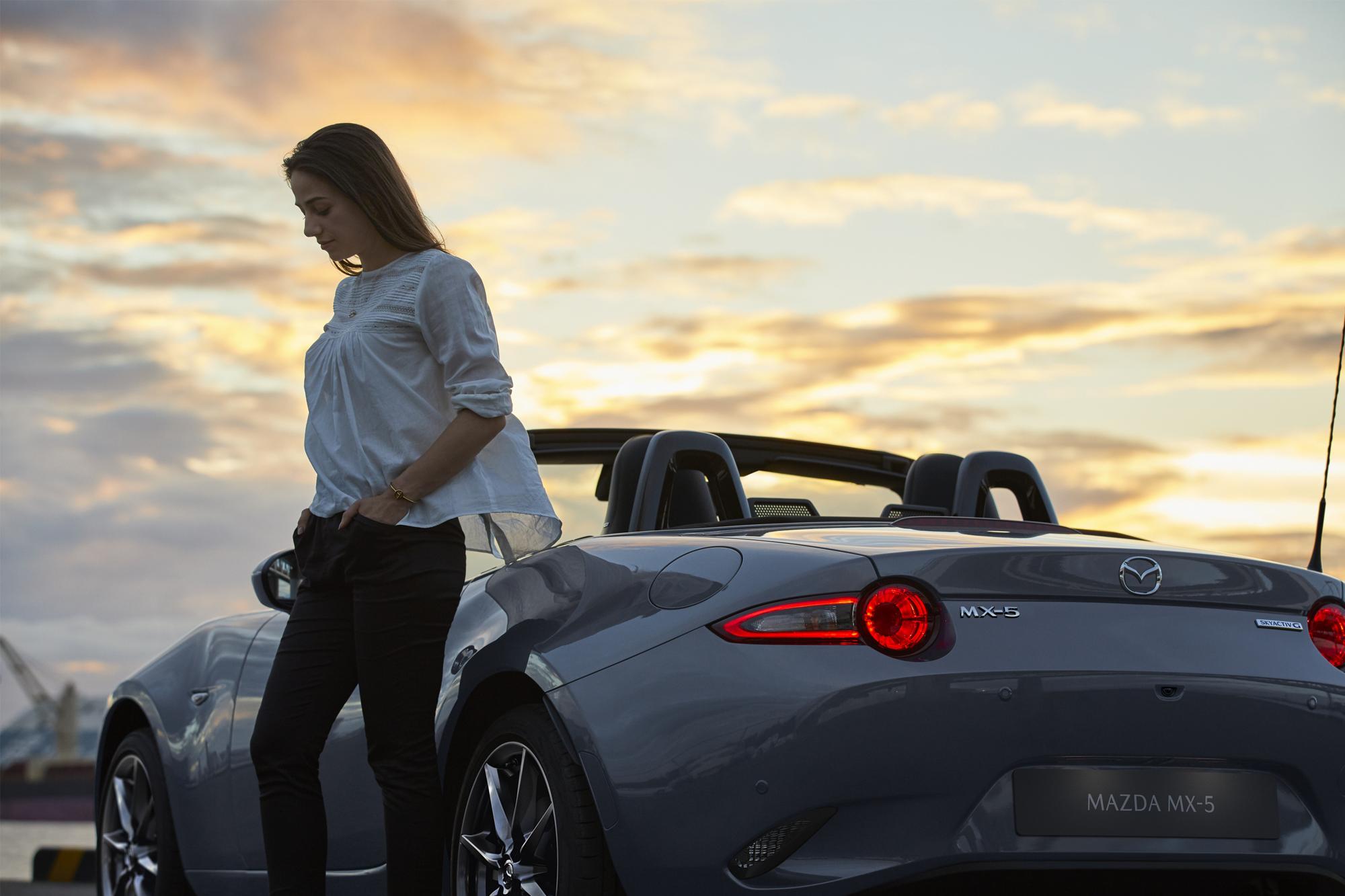 Tο Mazda MX-5 κατακτά το βραβείο Auto Trophy