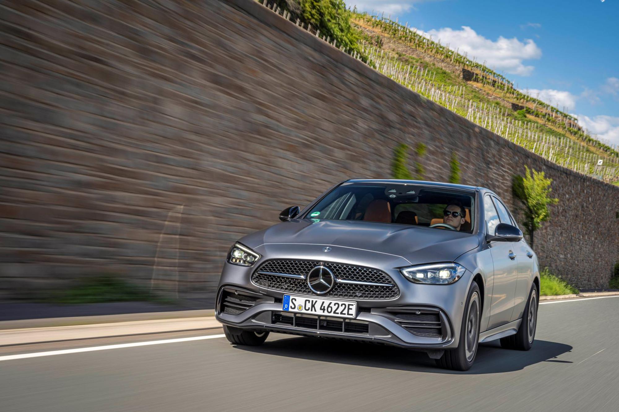 H Plug-in Hybrid έκδοση της C-Class διαθέσιμη από €58.250