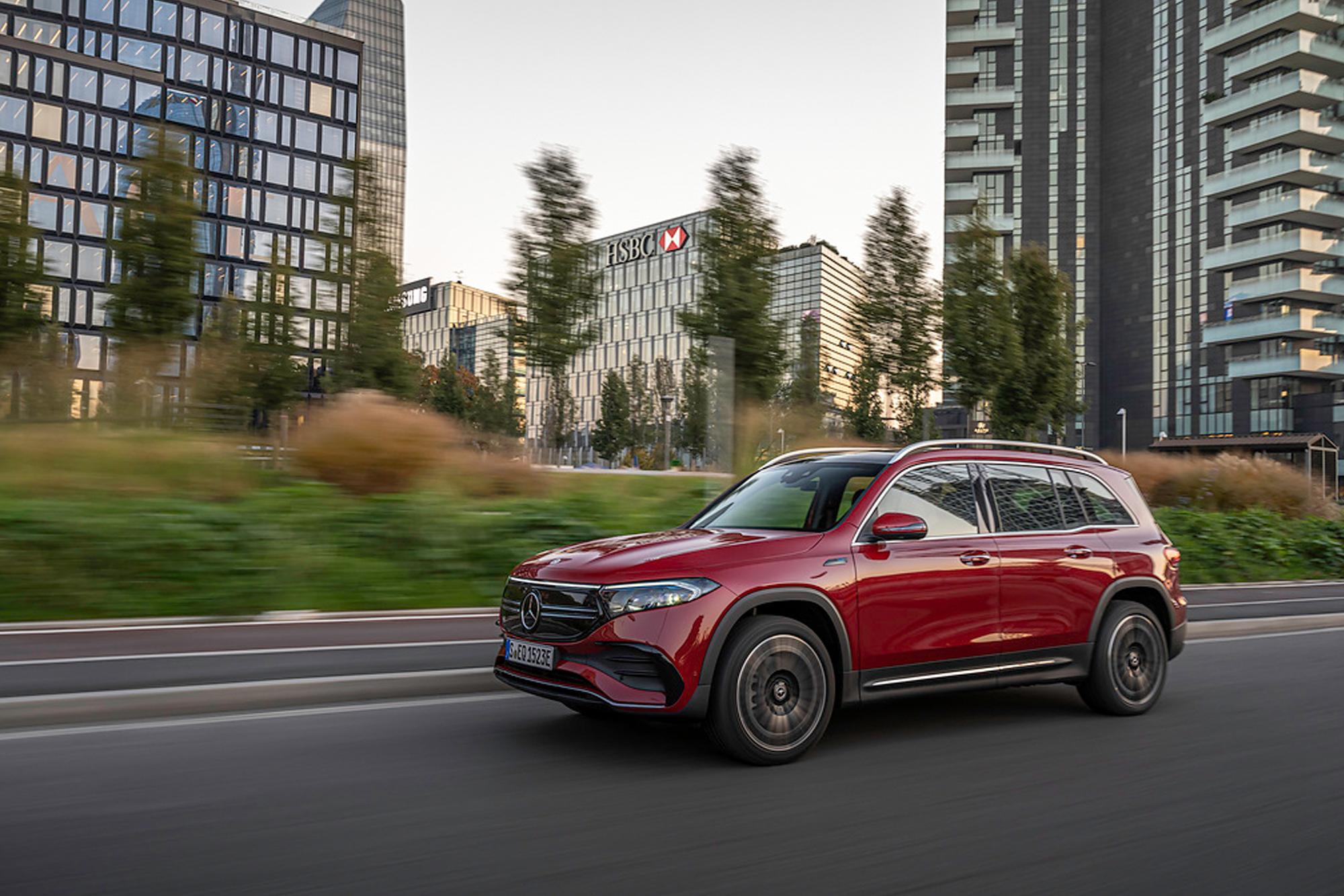 Έρχεται η νέα Mercedes-Benz EQB