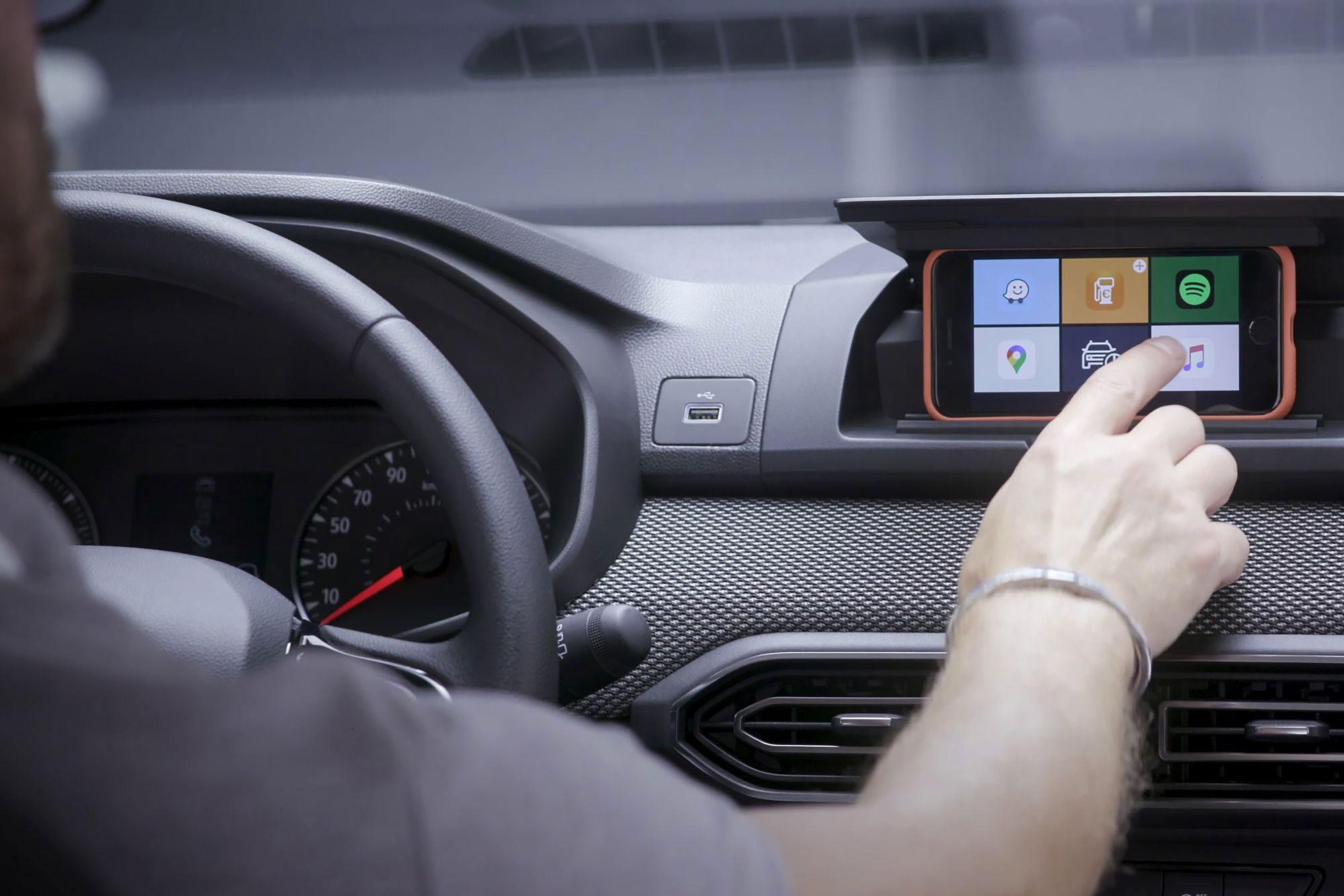 Dacia Media Control