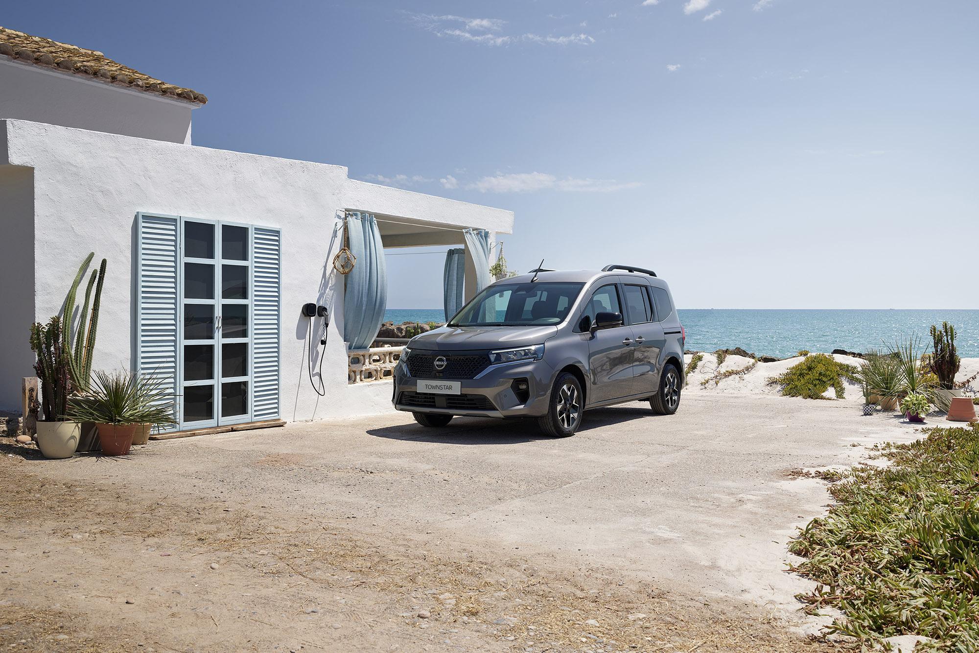 Ήρθε στην Ελλάδα το ηλεκτρικό επιβατικό Nissan Townstar Combi