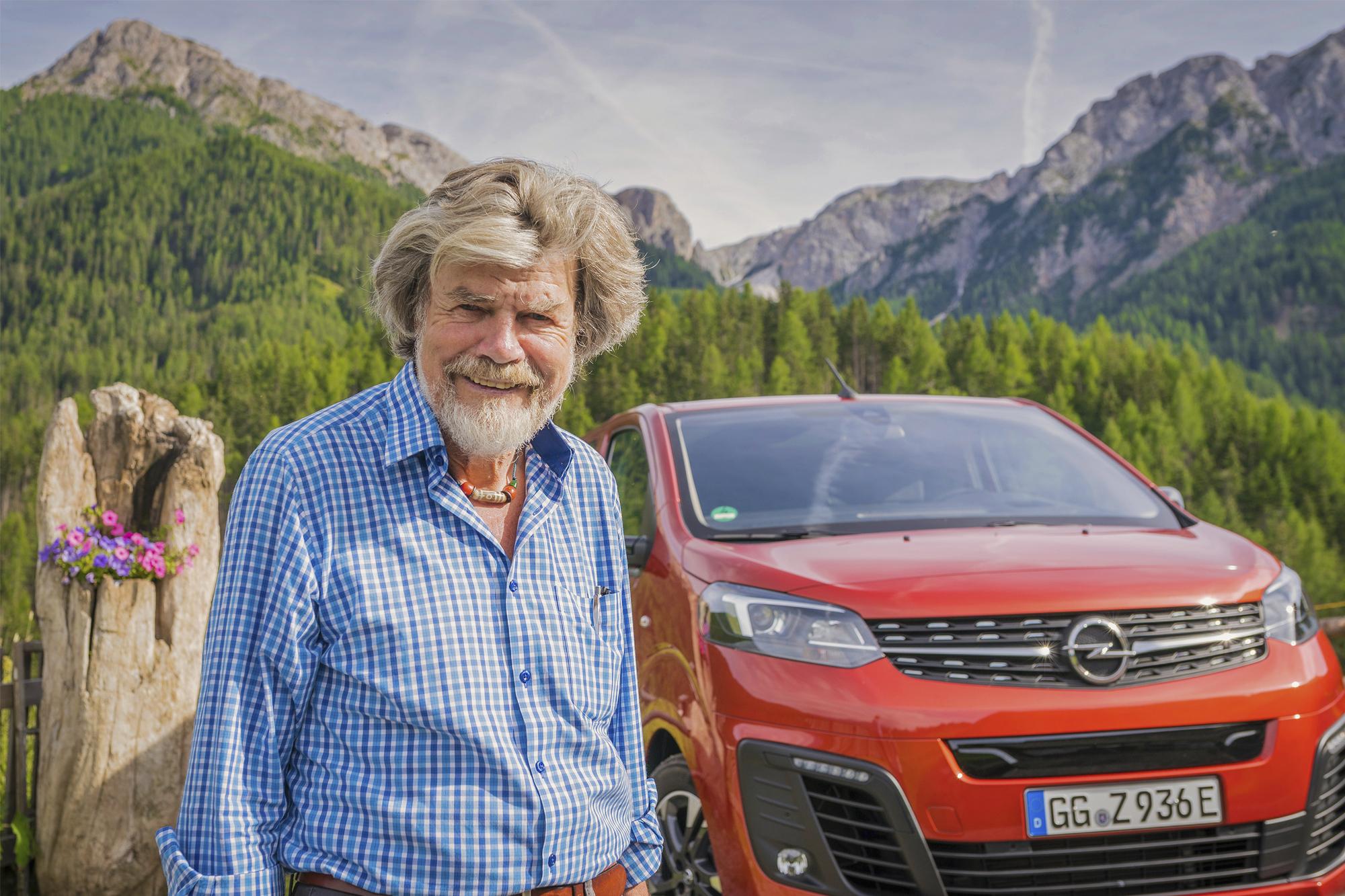 Ο Reinhold Messner και τα Ηλεκτρικά Van της Opel στις Άλπεις