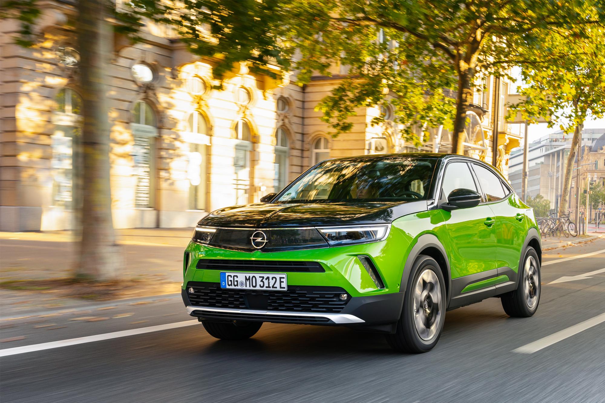 Η Opel γίνεται πλήρως ηλεκτρική