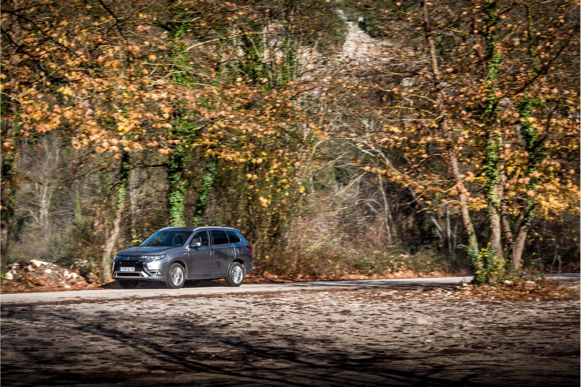 Mitsubishi Outlander PHEV 2.4lt 225Ps