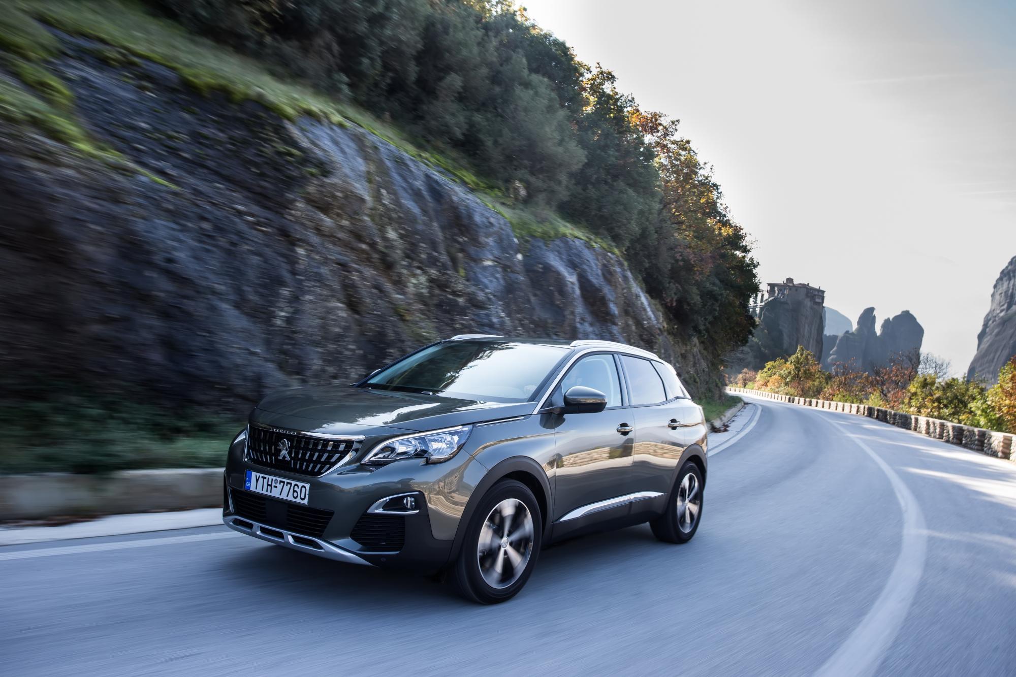 Peugeot 3008 1.6BlueHDi EAT6 120Ps