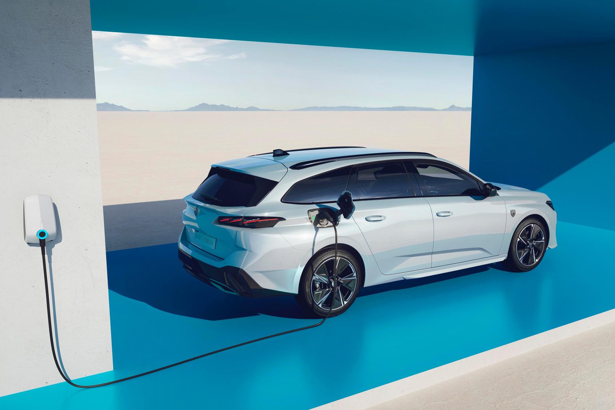 Peugeot: Τα νέα E-308 και Ε-308 SW