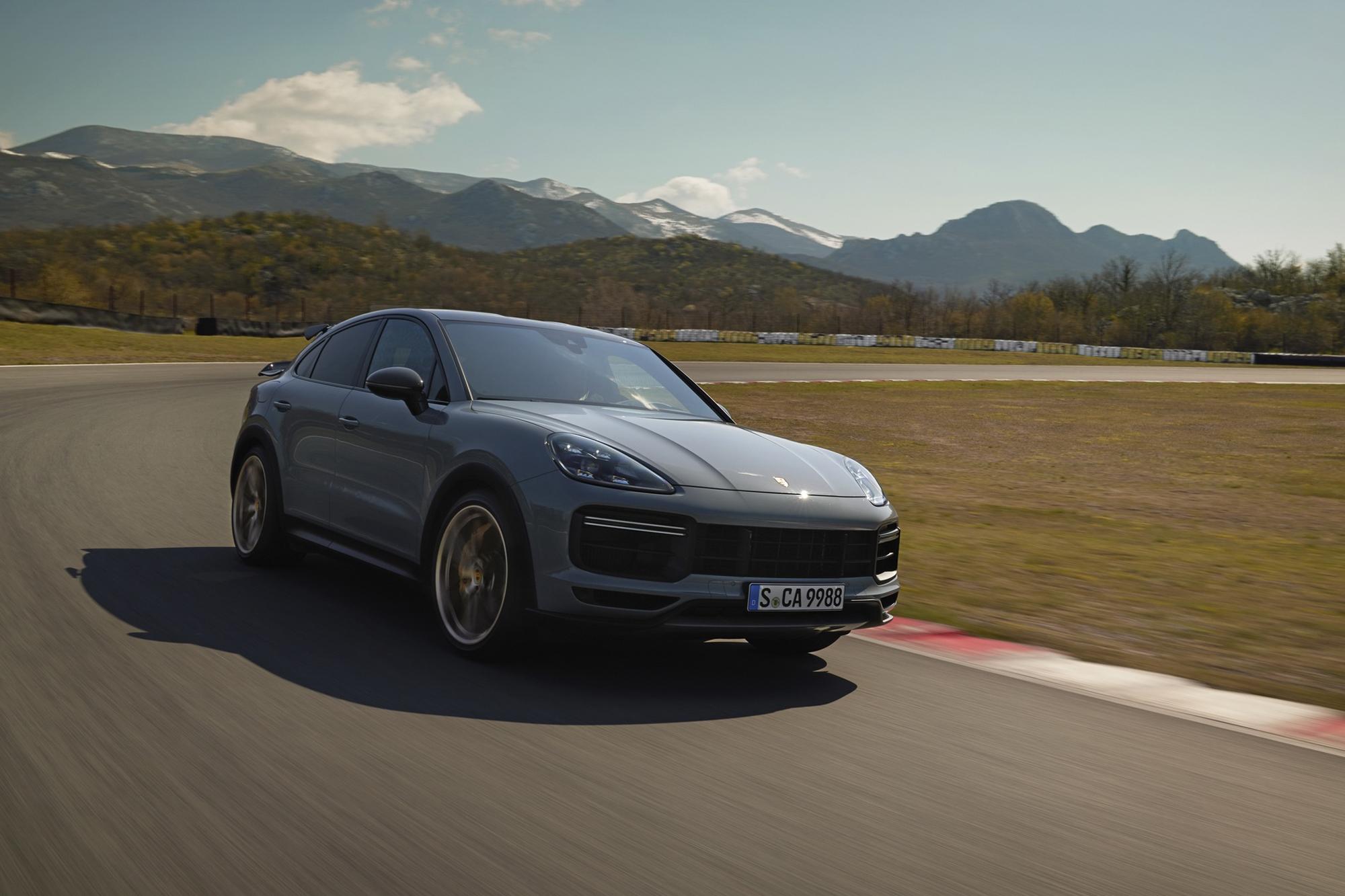 Επίσημο: Porsche Cayenne Turbo GT