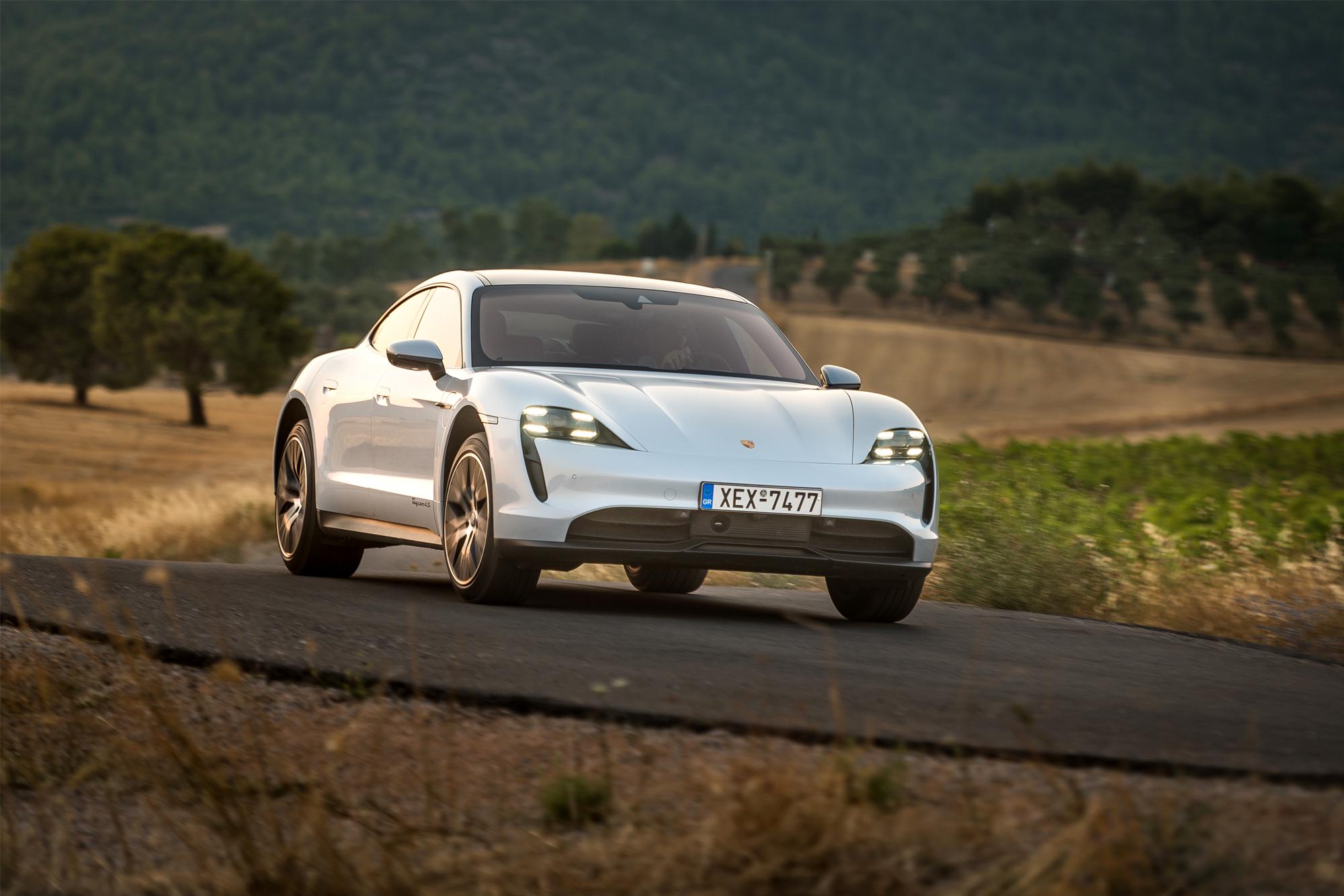 Porsche Taycan 4S 530Ps
