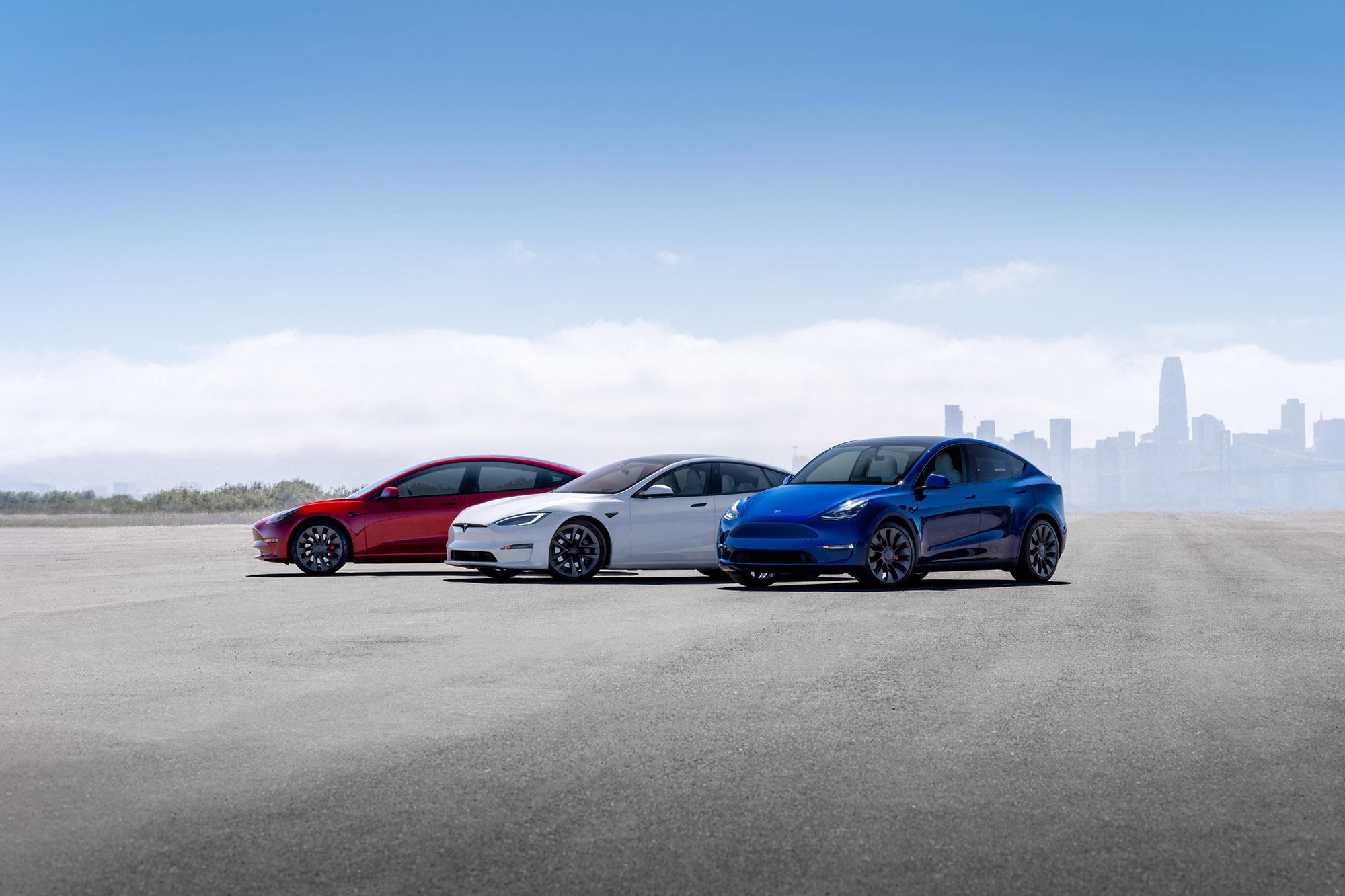 Τι συμβαίνει με την Tesla;