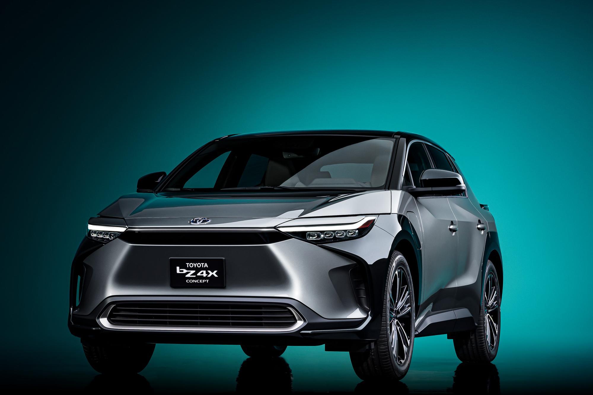 Η Toyota αποκαλύπτει το bZ4X