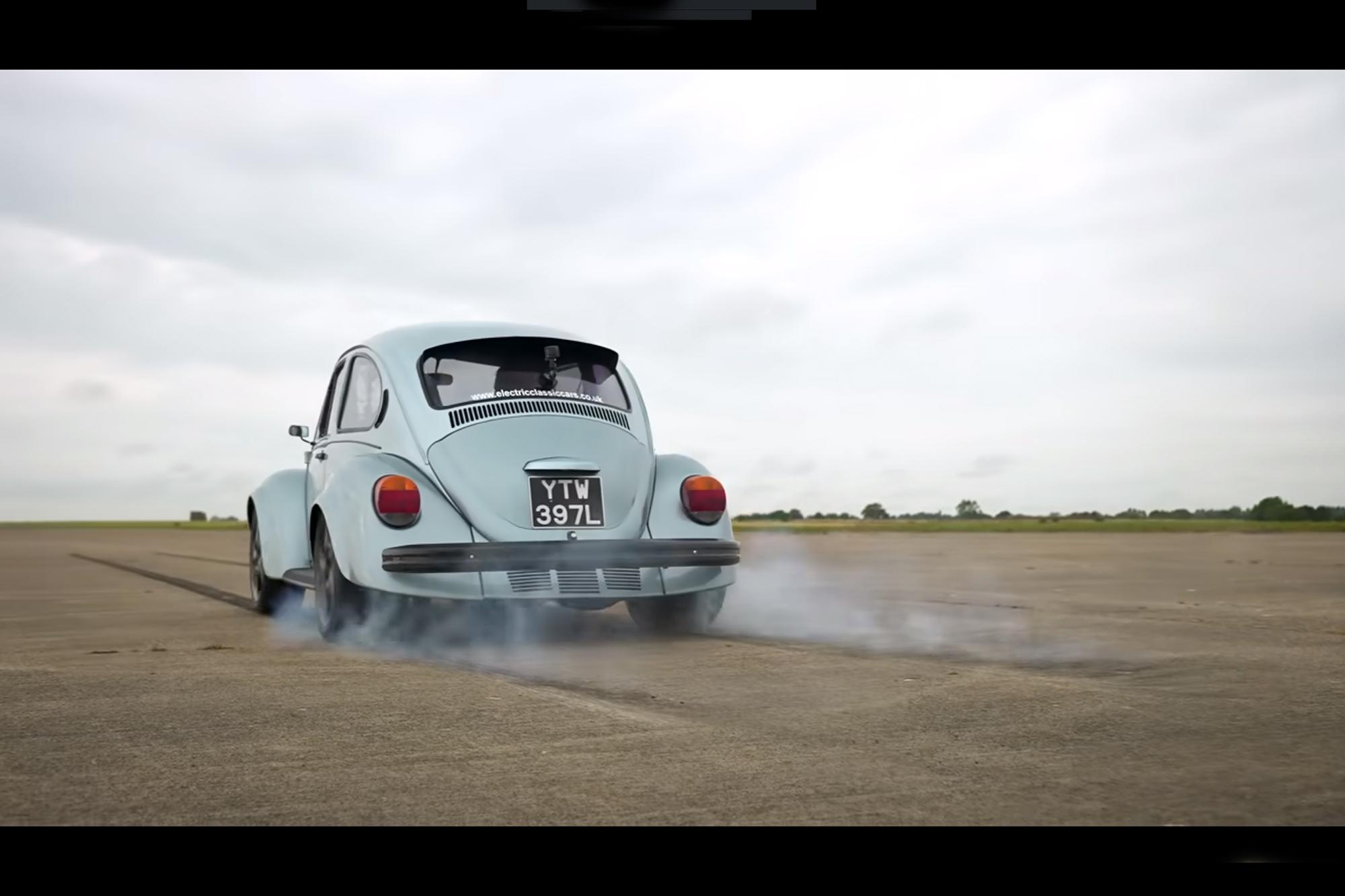 Porsche 911 GT3 RS VS VW Beetle