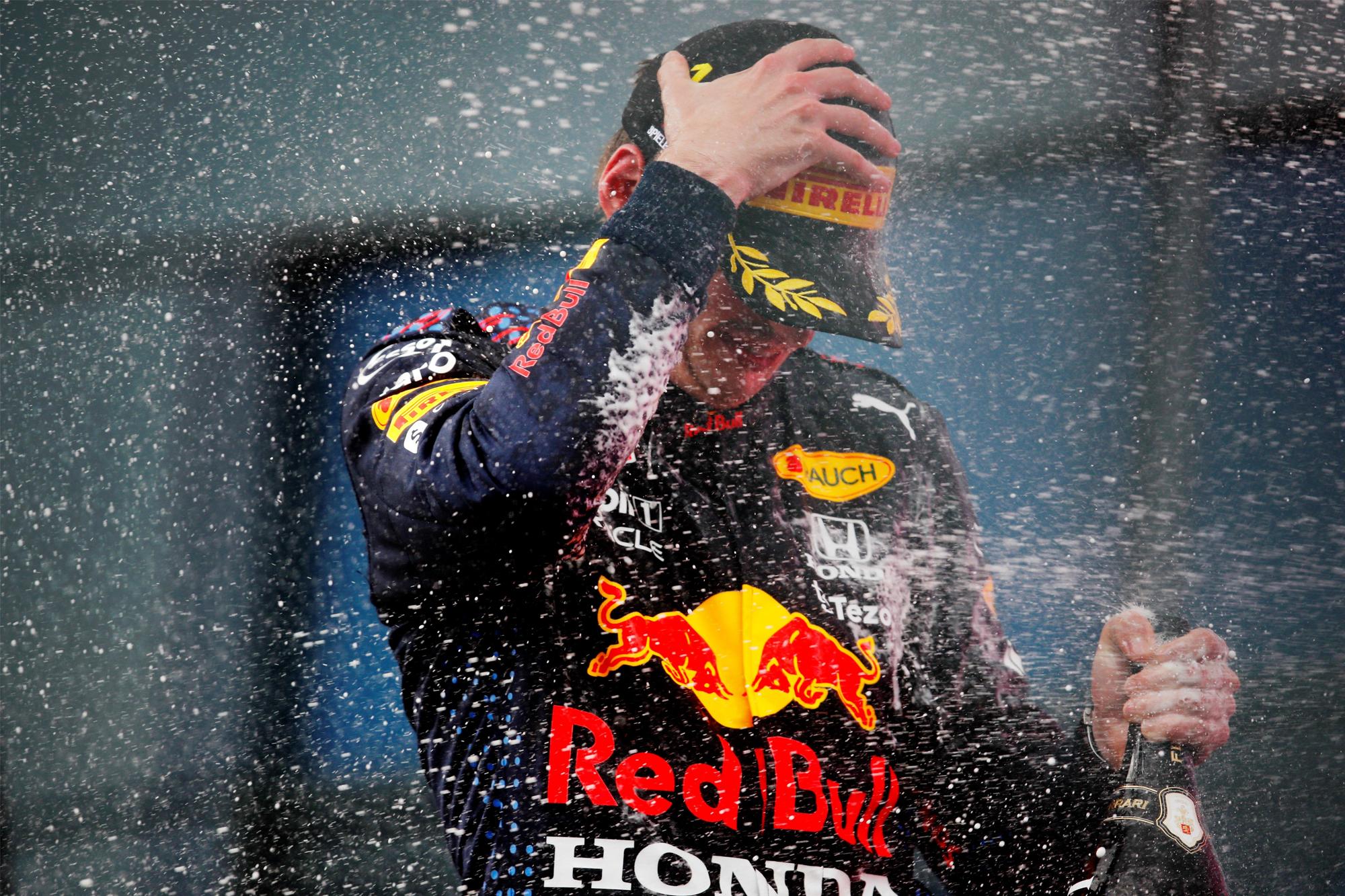 Τέταρτη νίκη στη σειρά για τον Verstappen