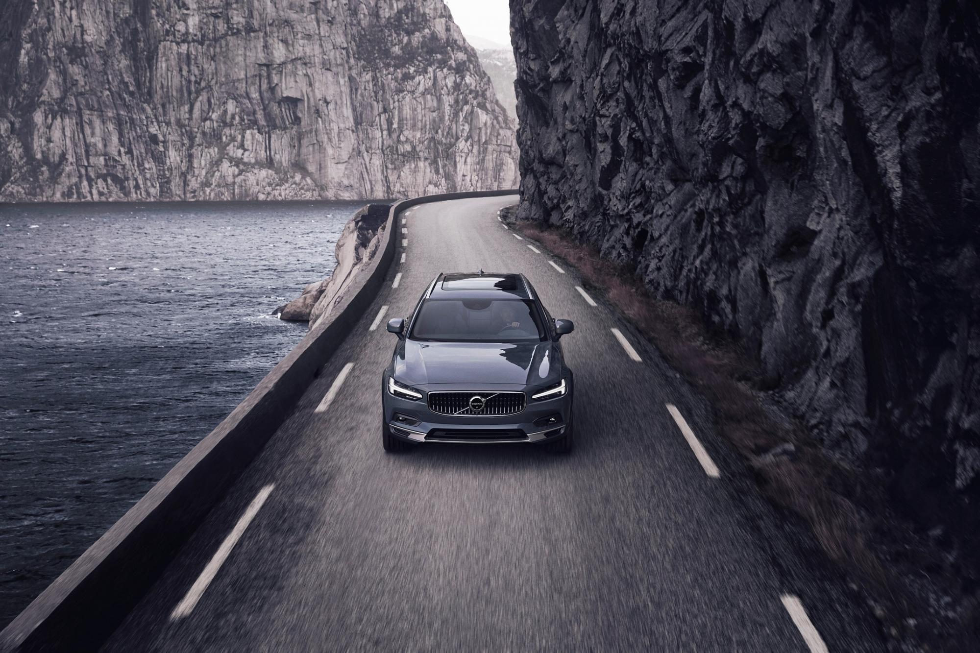 Νέα σχεδίαση για τα Volvo S90 και V90