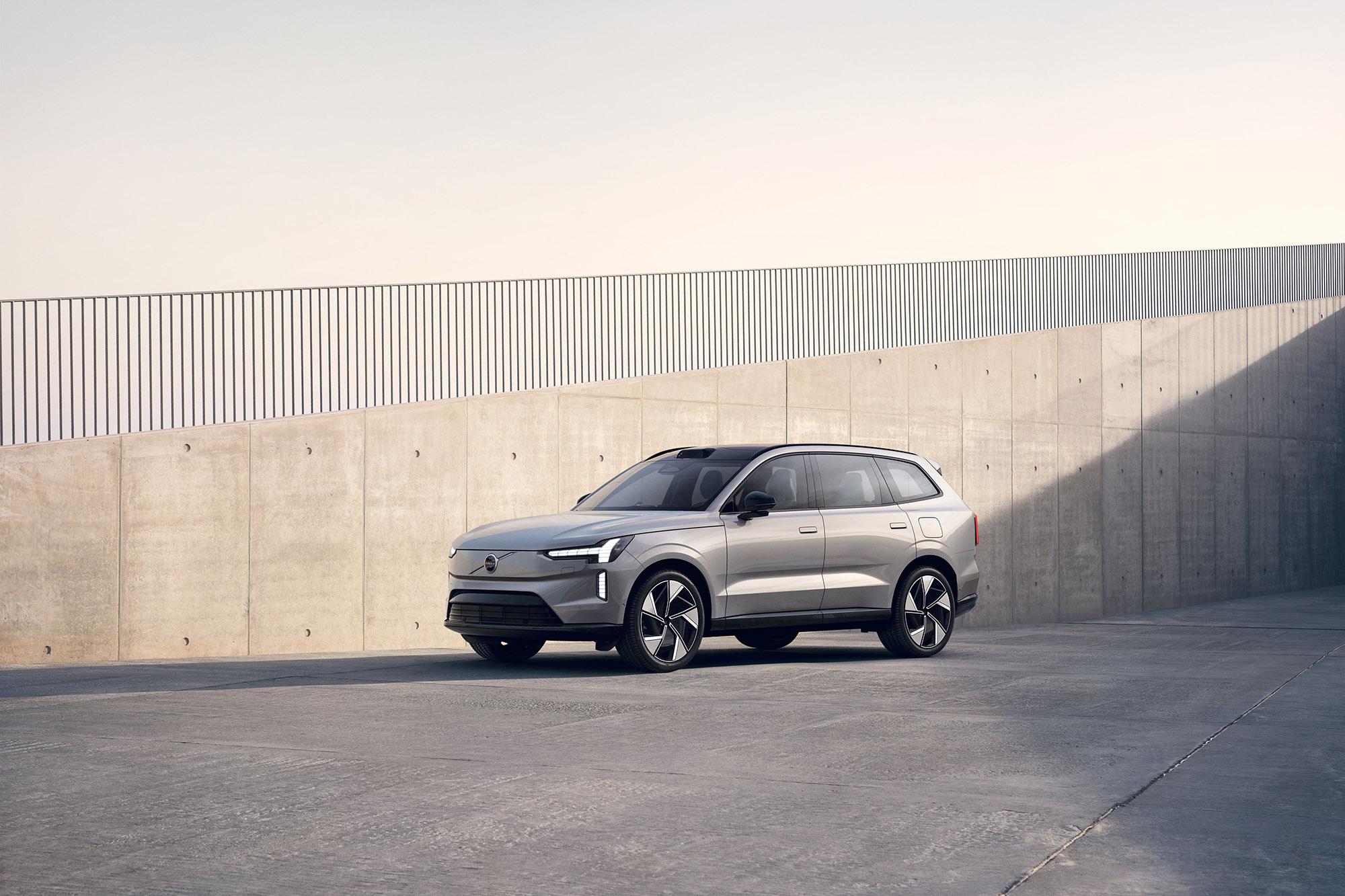 Το Volvo EX90 παρουσιάστηκε επίσημα στην έκθεση CES
