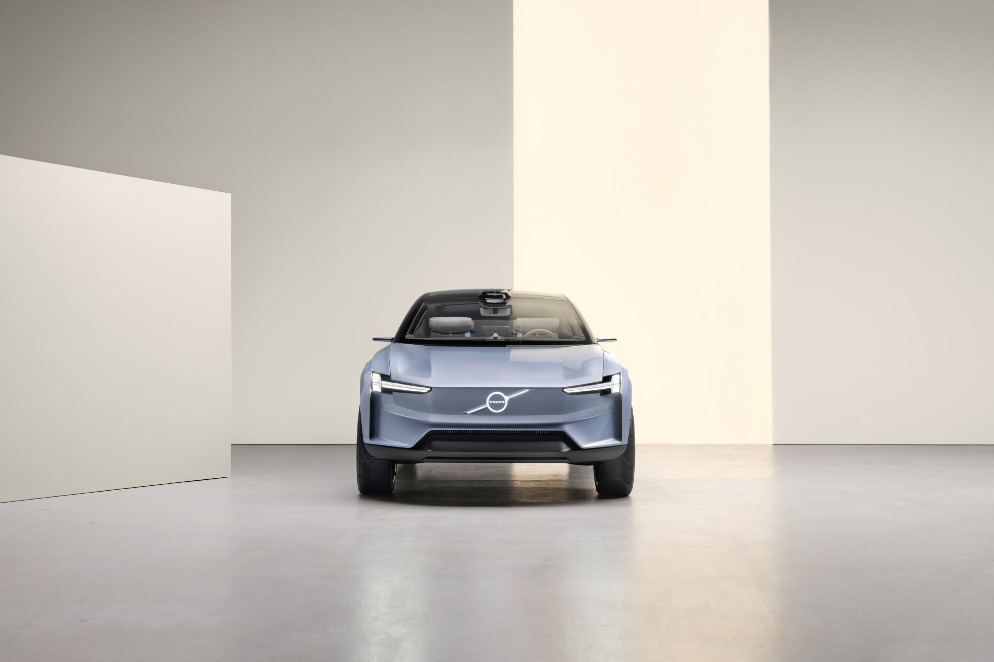 Ετοιμάζει το ηλεκτρικό μεσαίο SUV EX60 η Volvo