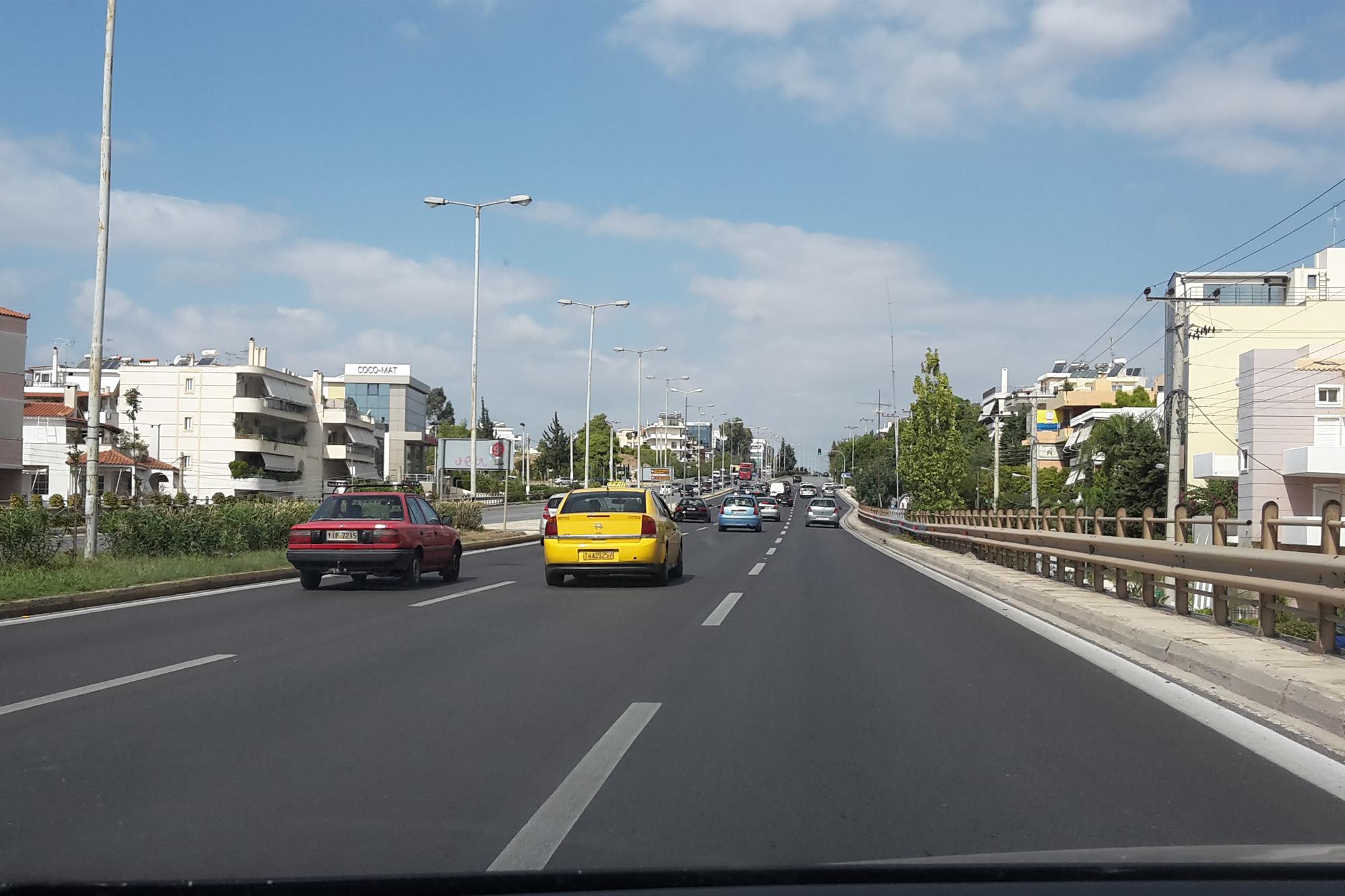 Ρύθμιση κυκλοφορίας στην Λ.Βουλιαγμένης και στην παραλιακή