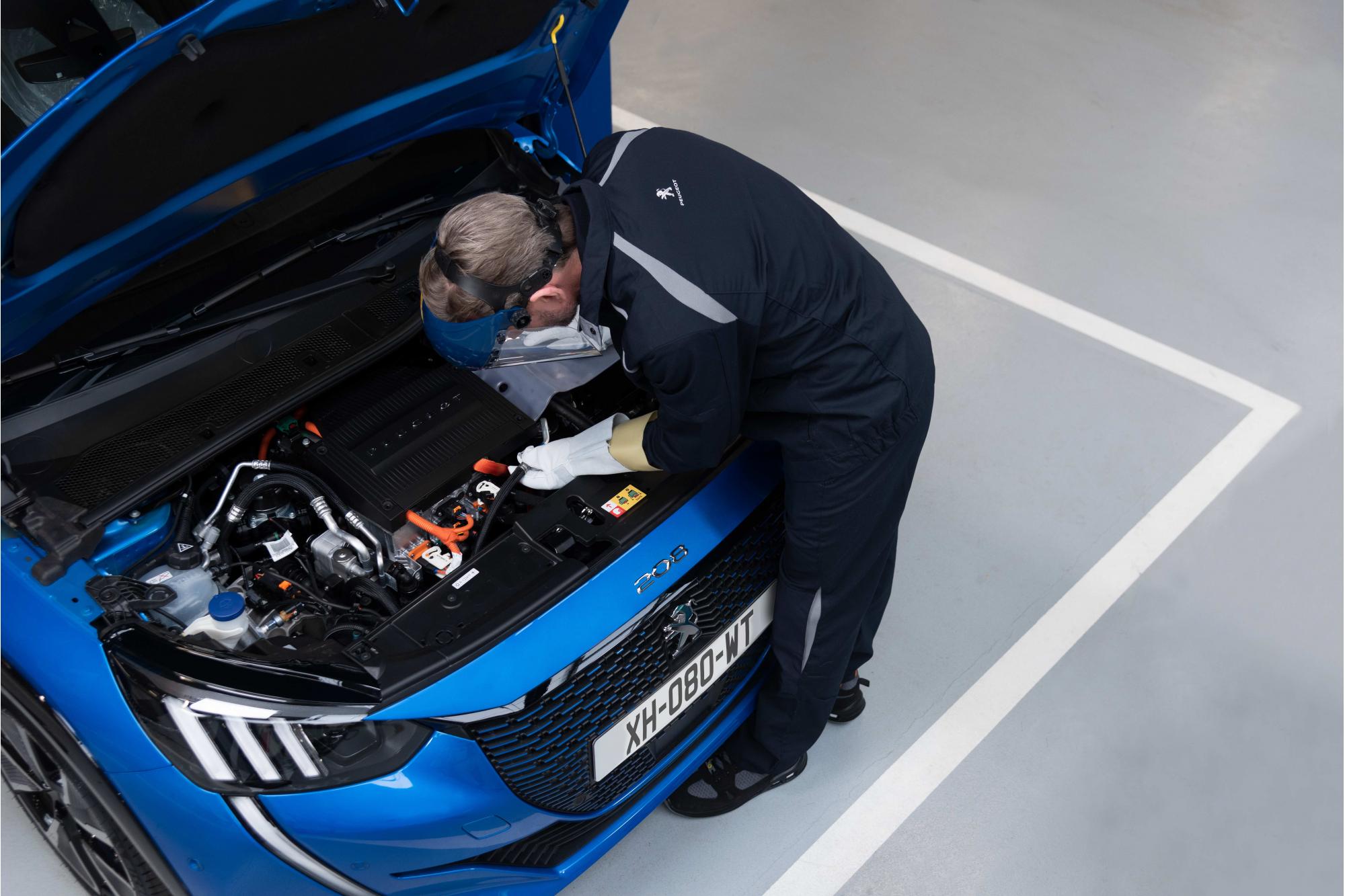 Τριπλή φροντίδα για το Peugeot σας